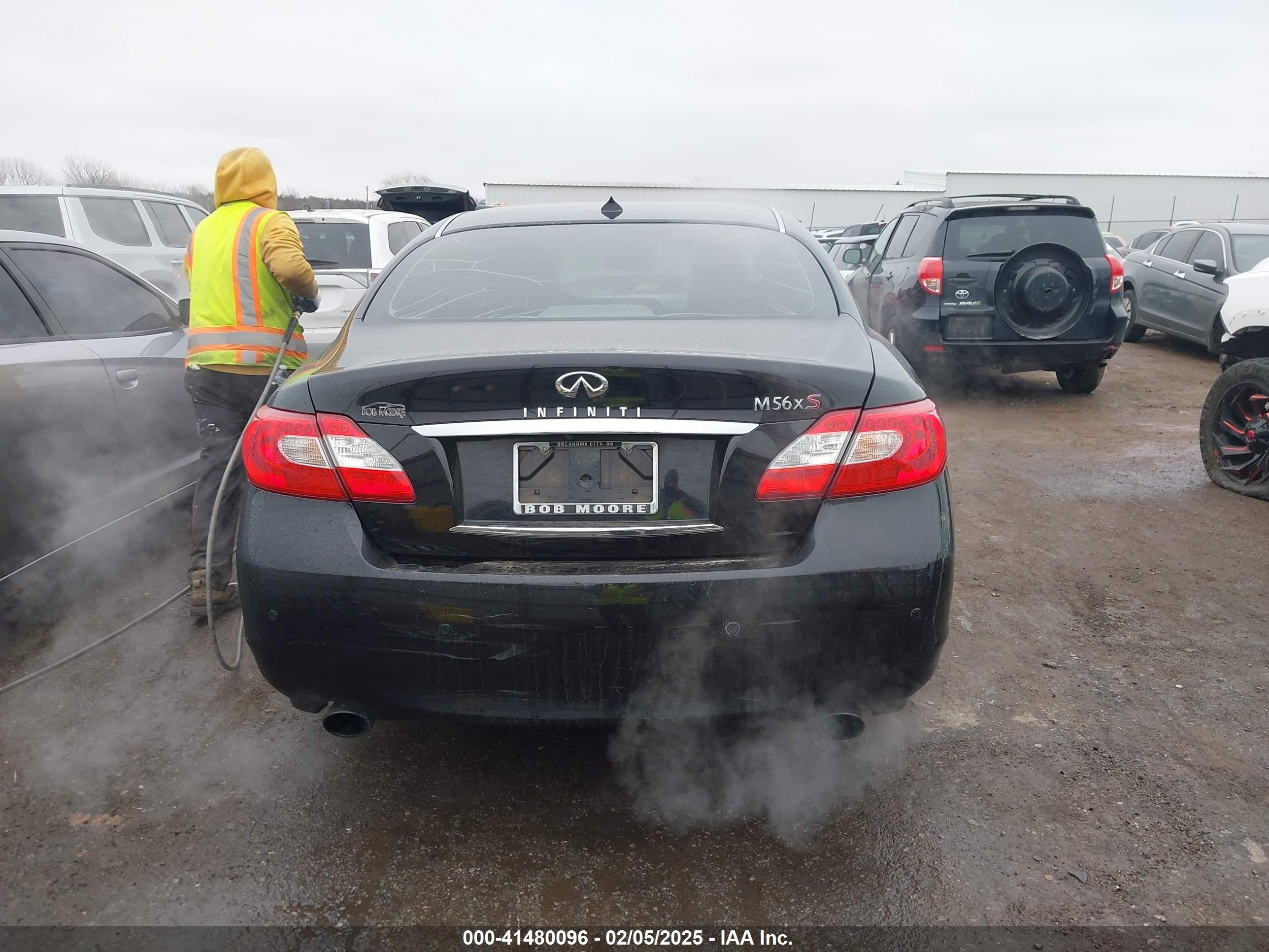 2013 Infiniti M56x   Black vin: JN1AY1AR7DM590019