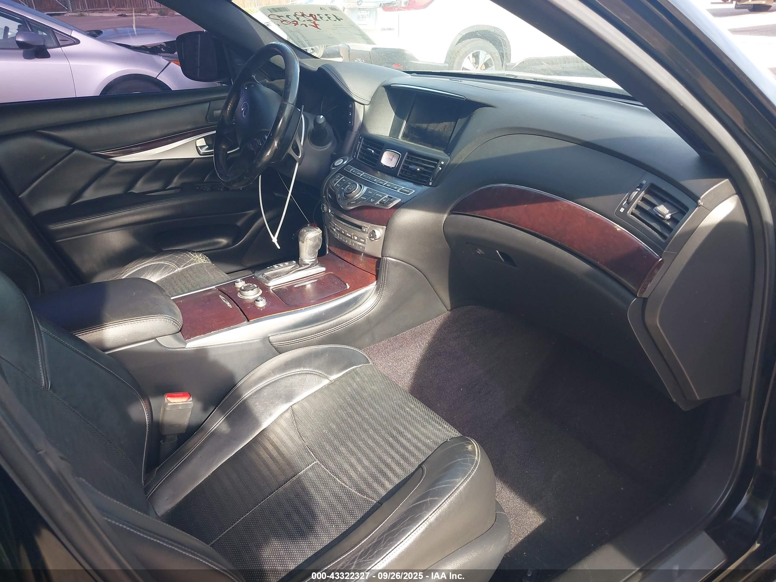 2013 Infiniti M56x   Black vin: JN1AY1ARXDM590113