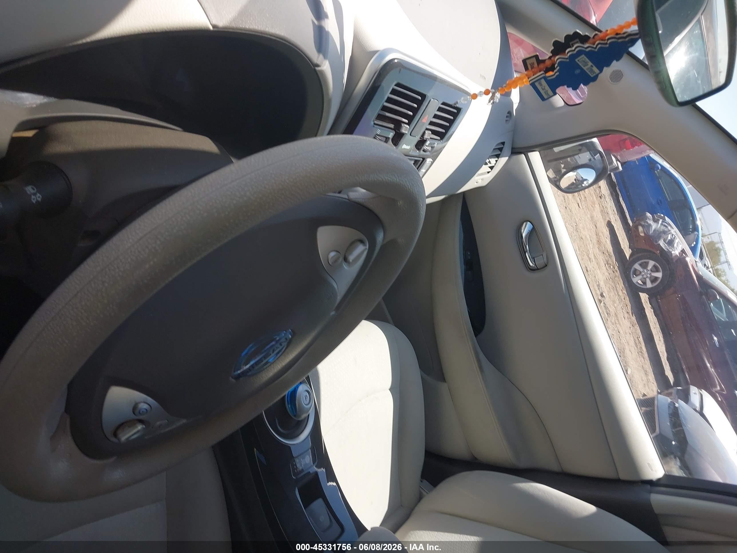 2011 Nissan Leaf Sl Cream vin: JN1AZ0CP2BT002162
