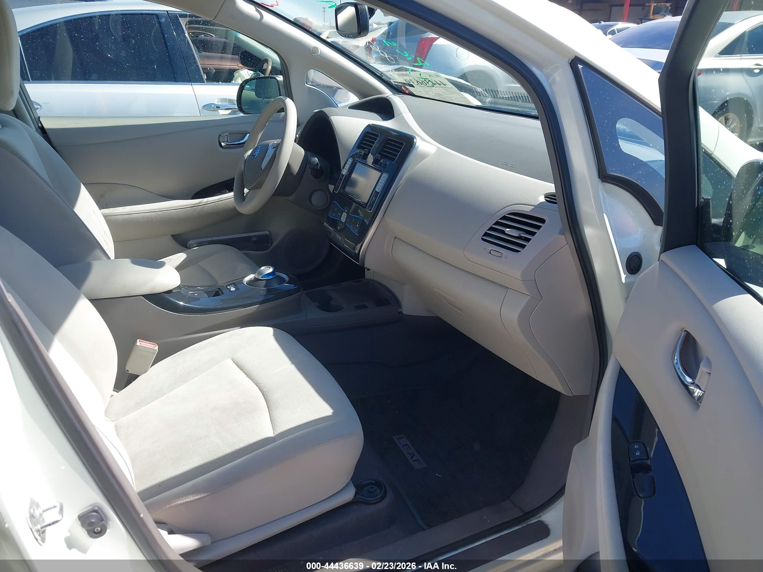 2011 Nissan Leaf Sl Champagne vin: JN1AZ0CP2BT006700