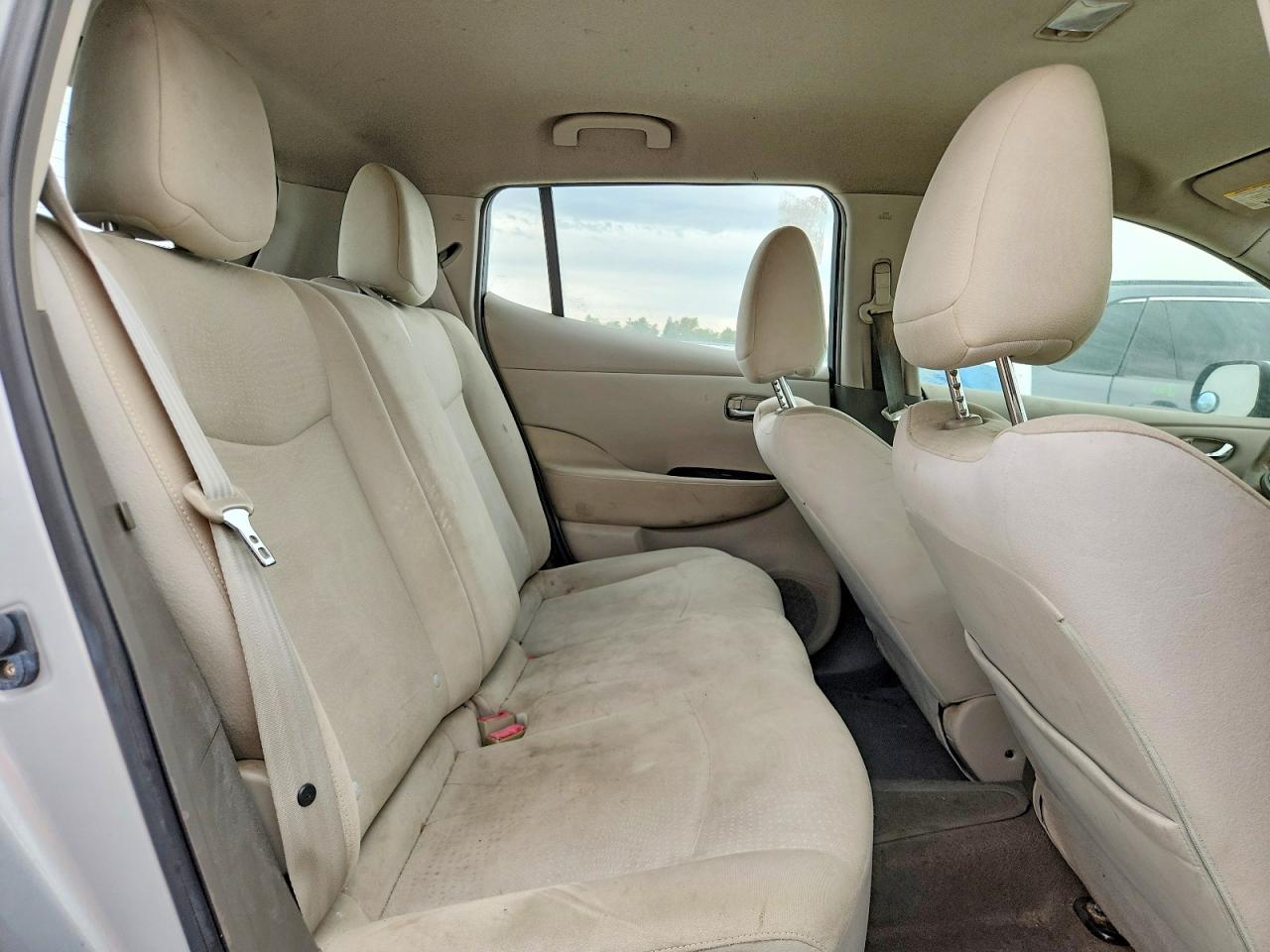 2011 Nissan Leaf Sv Silver vin: JN1AZ0CP2BT006759