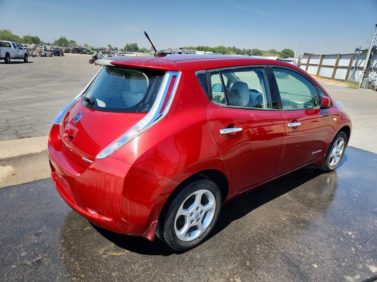 2011 Nissan Leaf Sv Red vin: JN1AZ0CP4BT002535