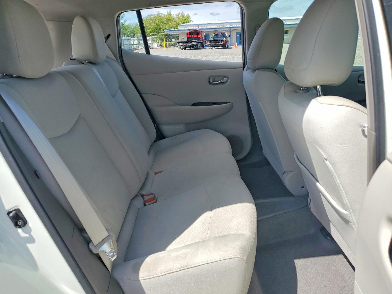 2011 Nissan Leaf Sv White vin: JN1AZ0CP5BT000485