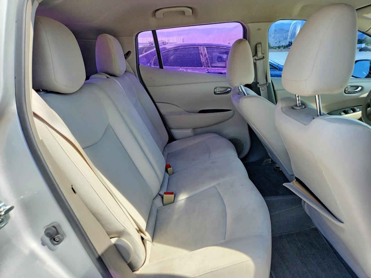 2012 Nissan Leaf Silver vin: JN1AZ0CP5CT019121