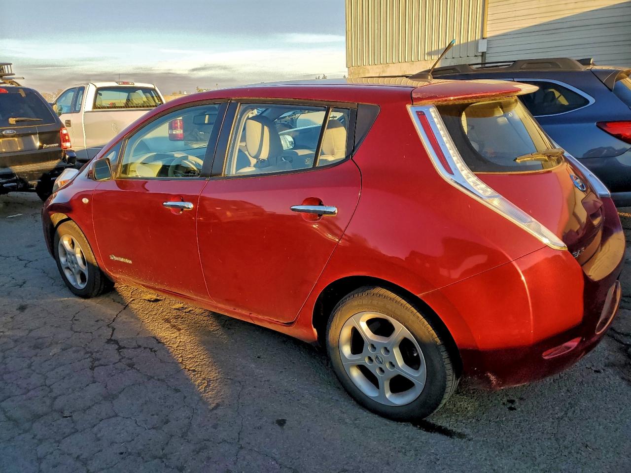 2011 Nissan Leaf Sv Красный vin: JN1AZ0CP8BT008709