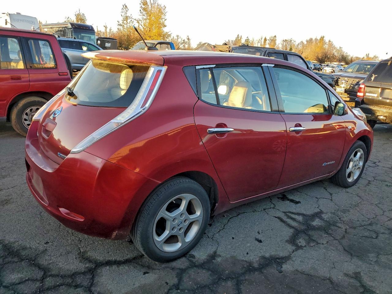 2011 Nissan Leaf Sv Красный vin: JN1AZ0CP8BT008709