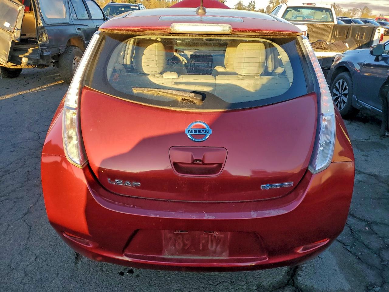 2011 Nissan Leaf Sv Красный vin: JN1AZ0CP8BT008709