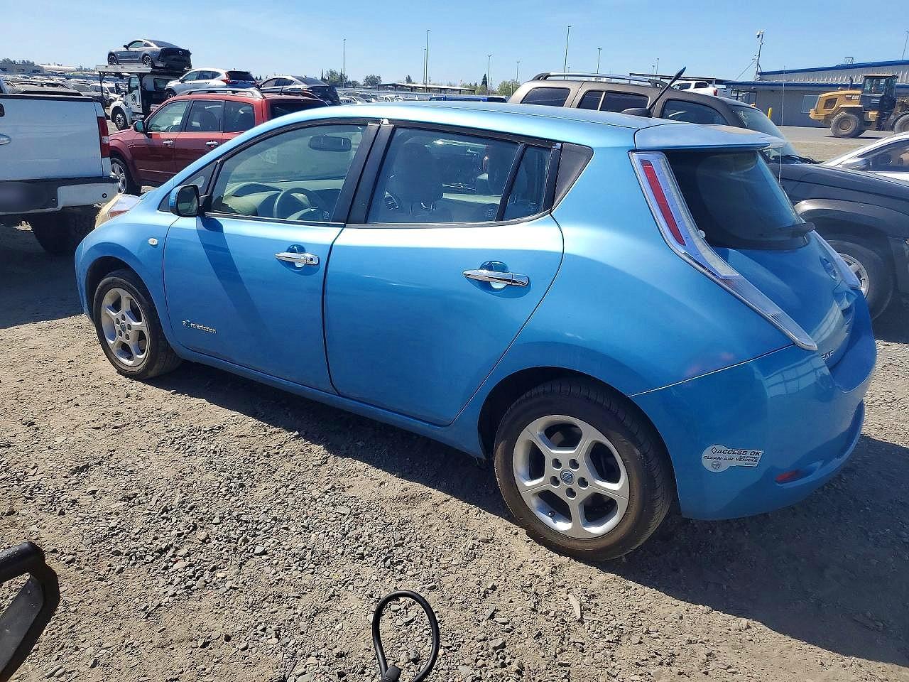 2011 Niss Leaf Sl 4d Hatchback Blue vin: JN1AZ0CP9BT000960