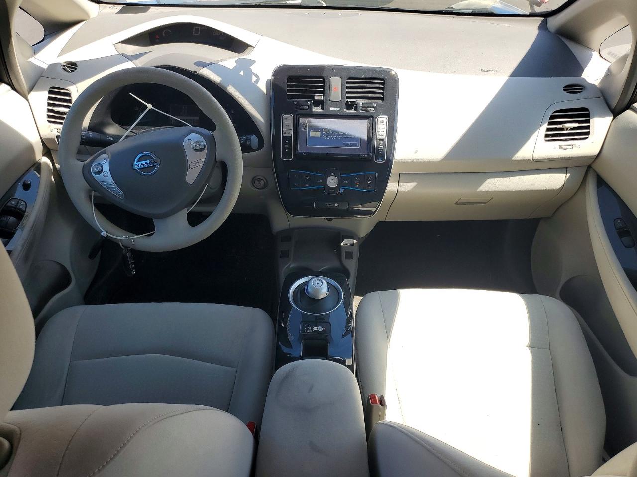 2011 Nissan Leaf Sv Red vin: JN1AZ0CPXBT002328