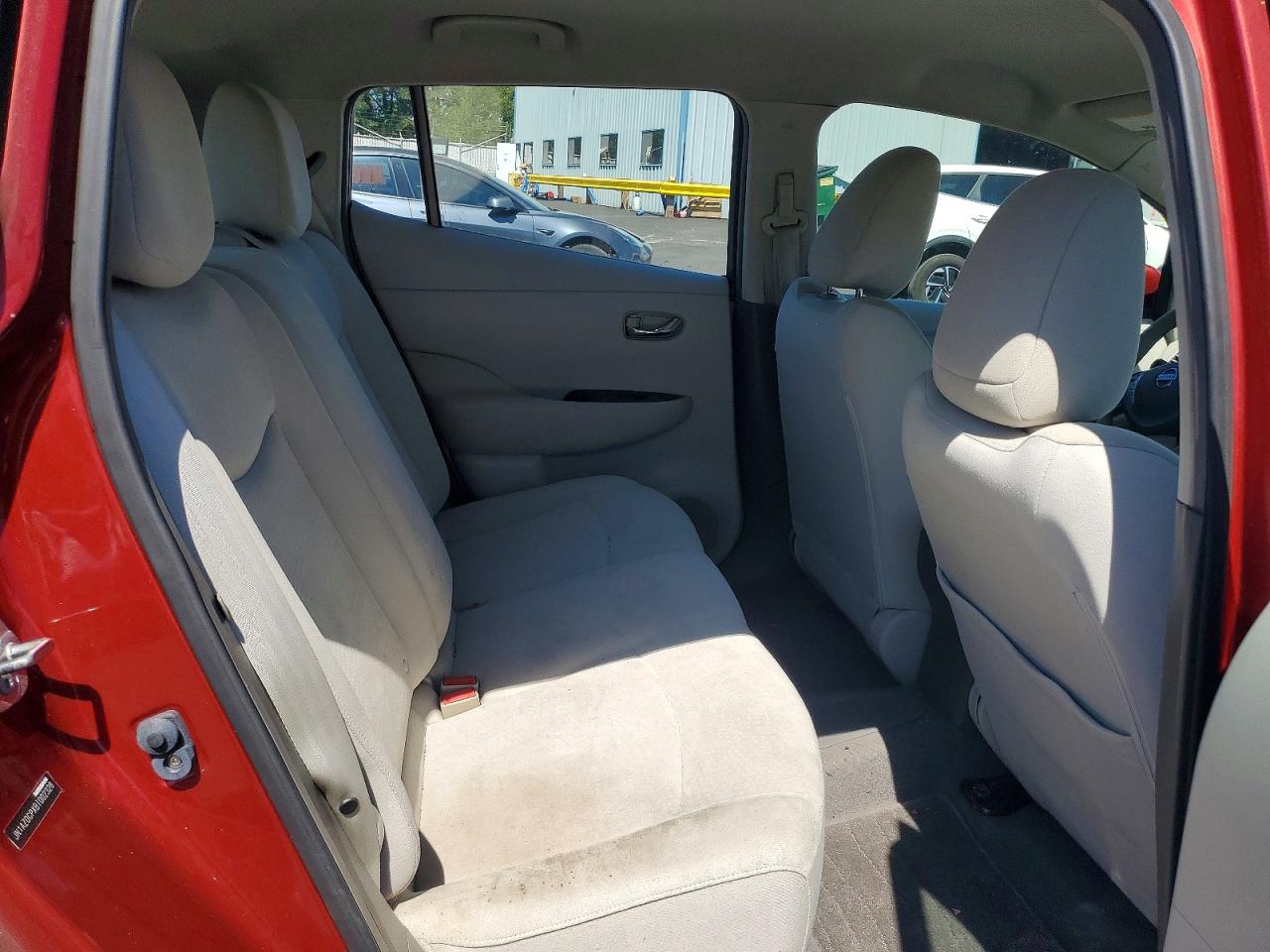 2011 Nissan Leaf Sv Red vin: JN1AZ0CPXBT002328