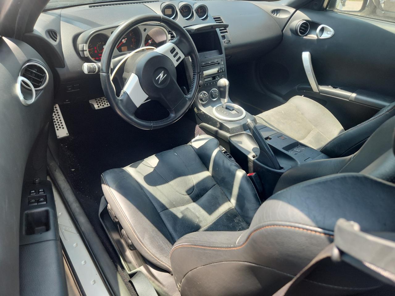 2005 Nissan 350z Base Black vin: JN1AZ34D15M606404