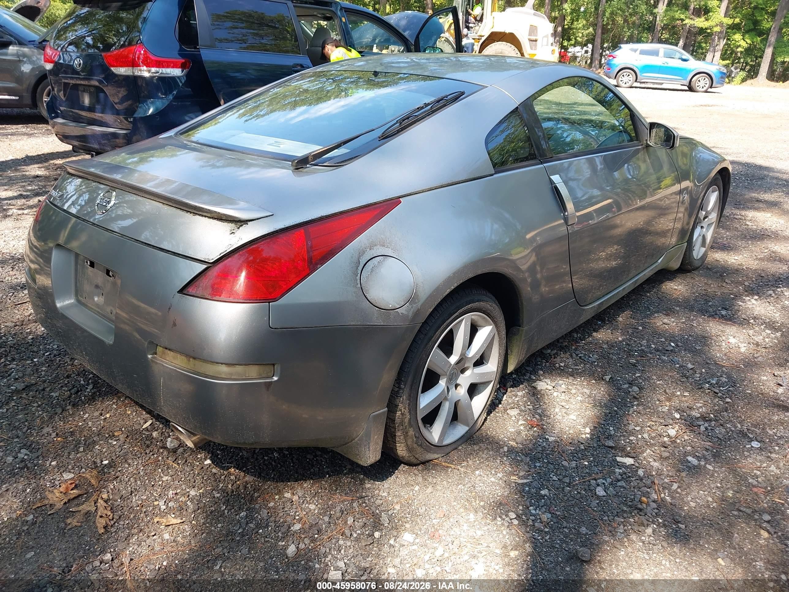 2004 Nissan 350z   Gray vin: JN1AZ34D34M102869