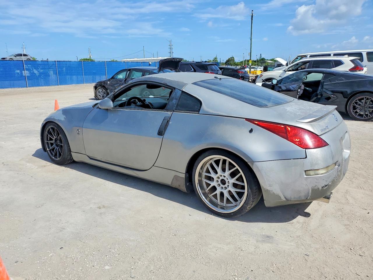 2003 Nissan 350z Coupe Silver vin: JN1AZ34D63T102157