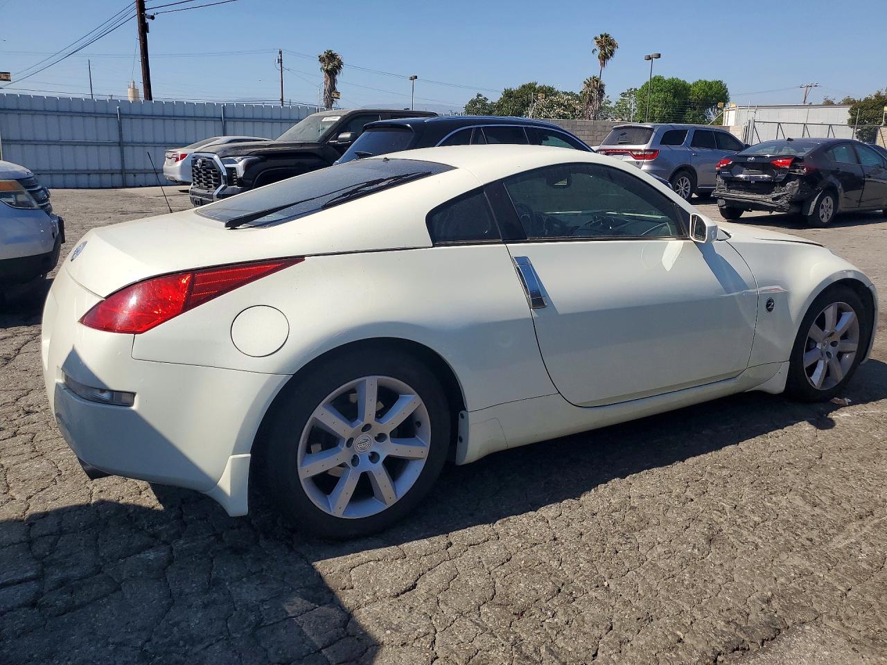 2003 Nissan 350z Coupe White vin: JN1AZ34D63T105897