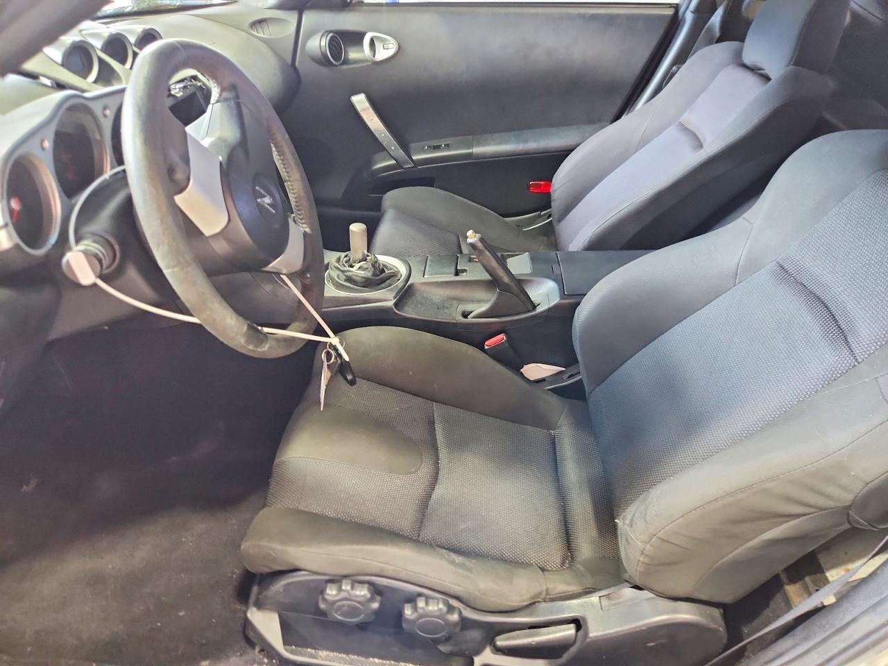 2003 Nissan 350z Coupe White vin: JN1AZ34D93T120040