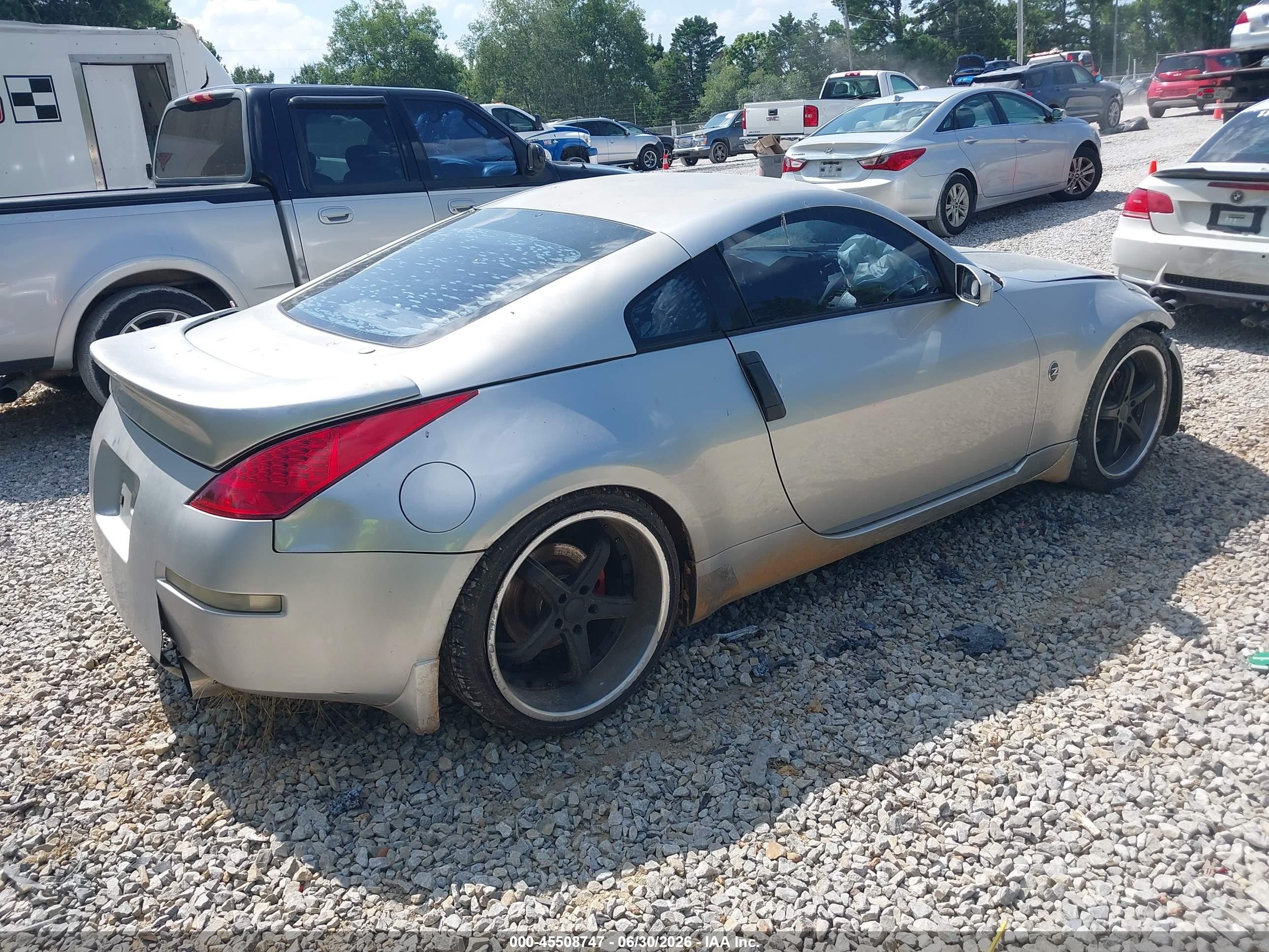 2004 Nissan 350z   Silver vin: JN1AZ34DX4T161360