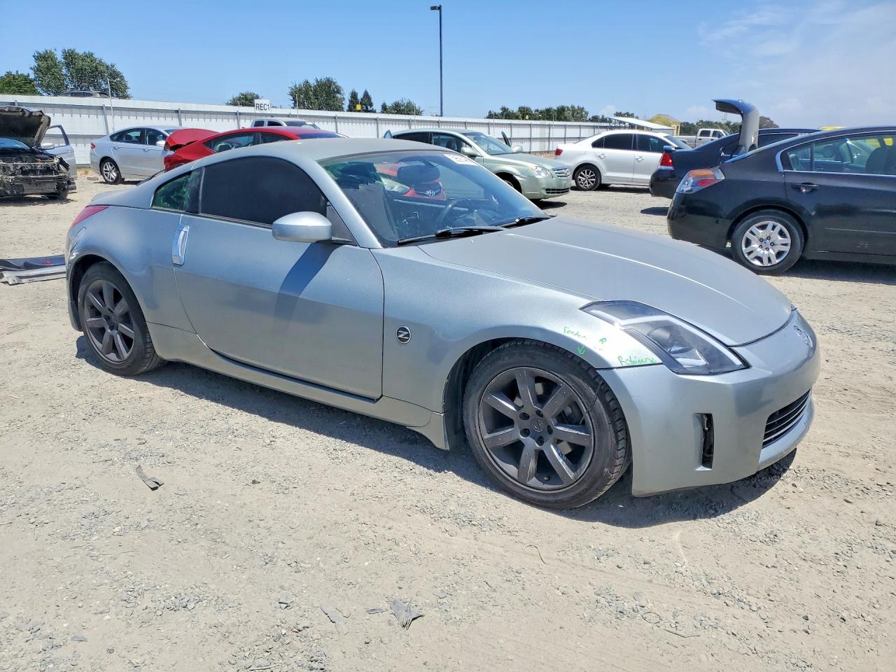 2004 Nissan 350z Coupe Silver vin: JN1AZ34E34T063375