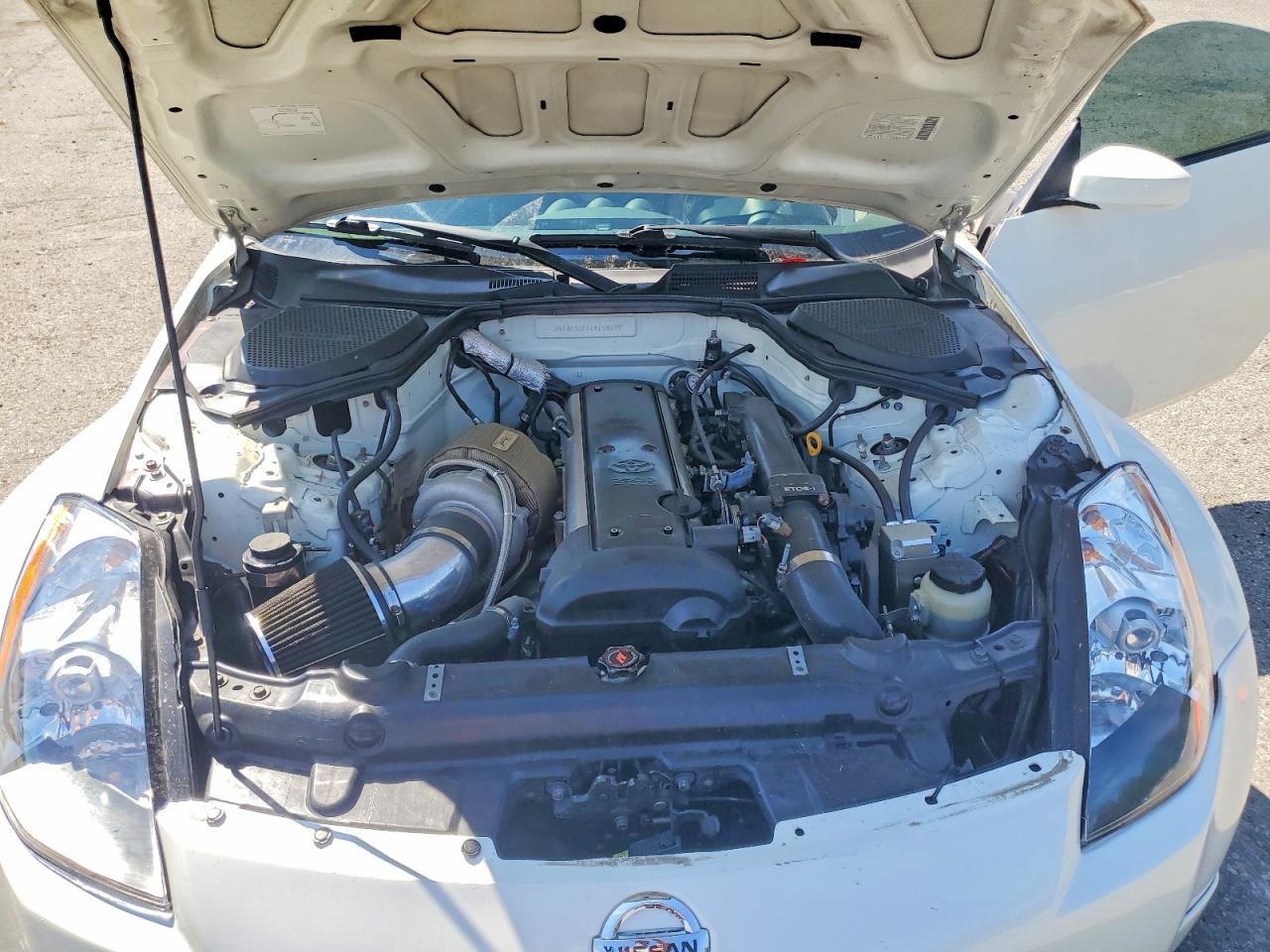 2004 Nissan 350z Base White vin: JN1AZ34E44M155427