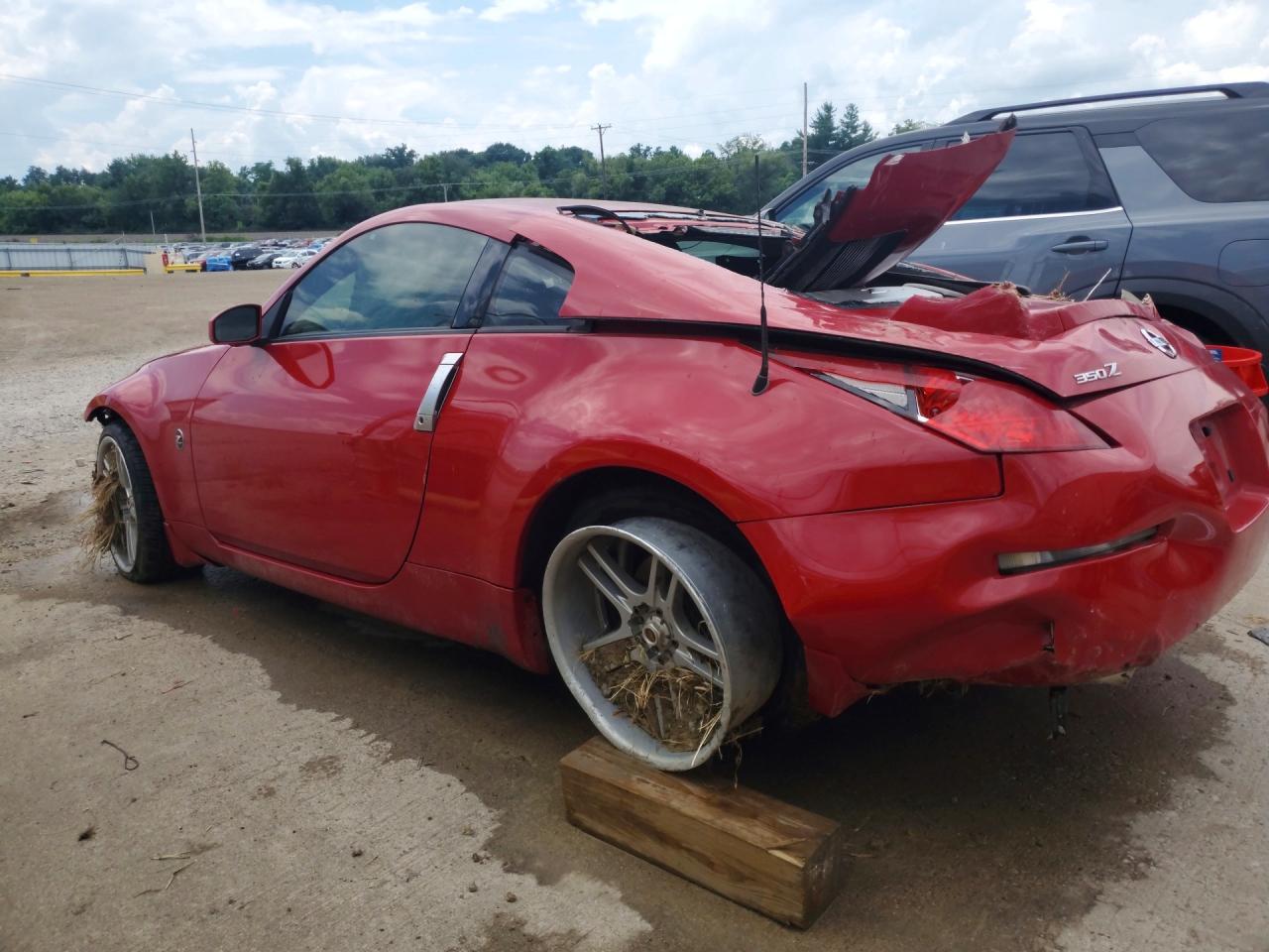 2003 Nissan 350z Coupe Red vin: JN1AZ34E83T015109