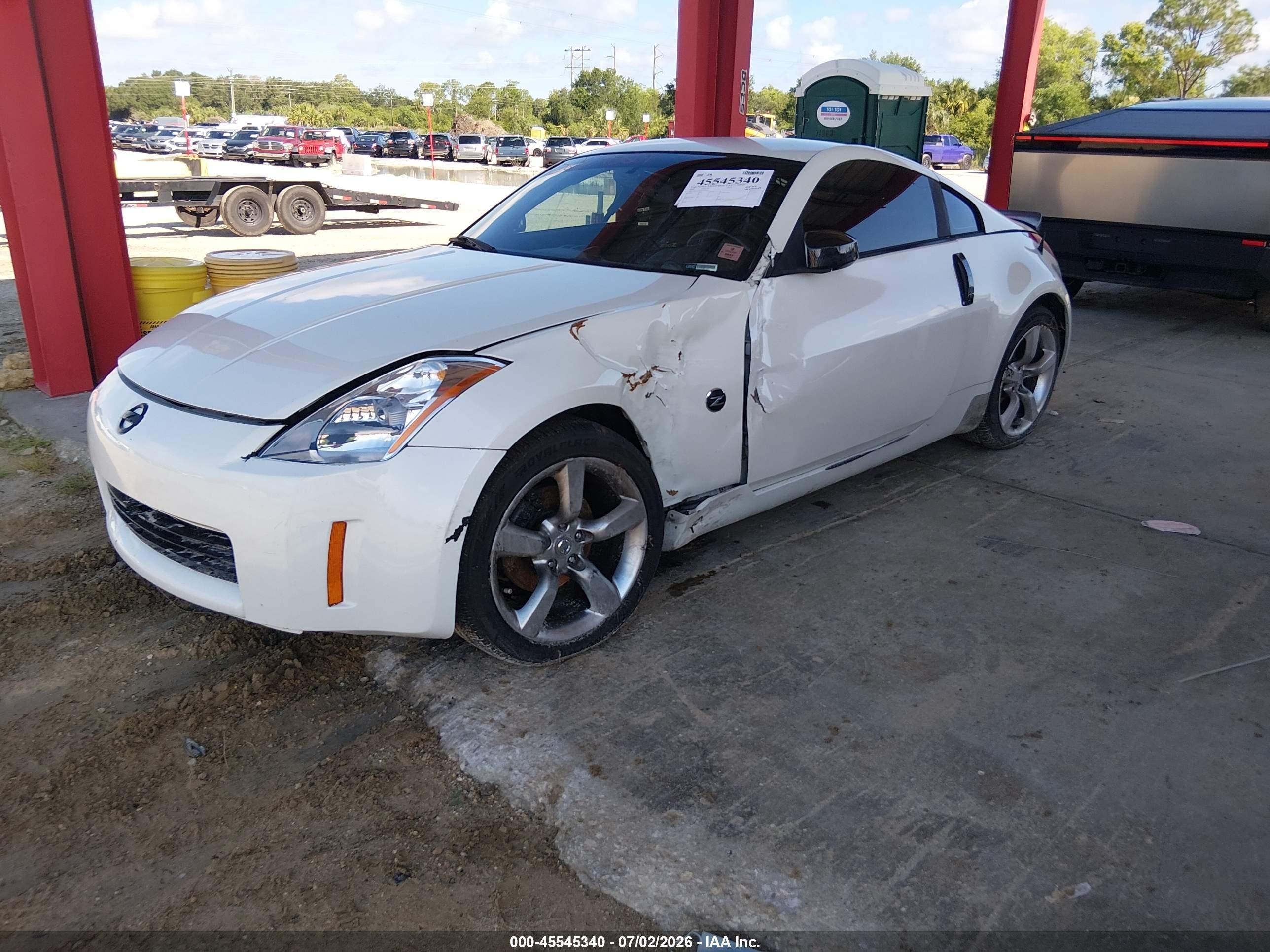 2003 Nissan 350z   White vin: JN1AZ34EX3T010722