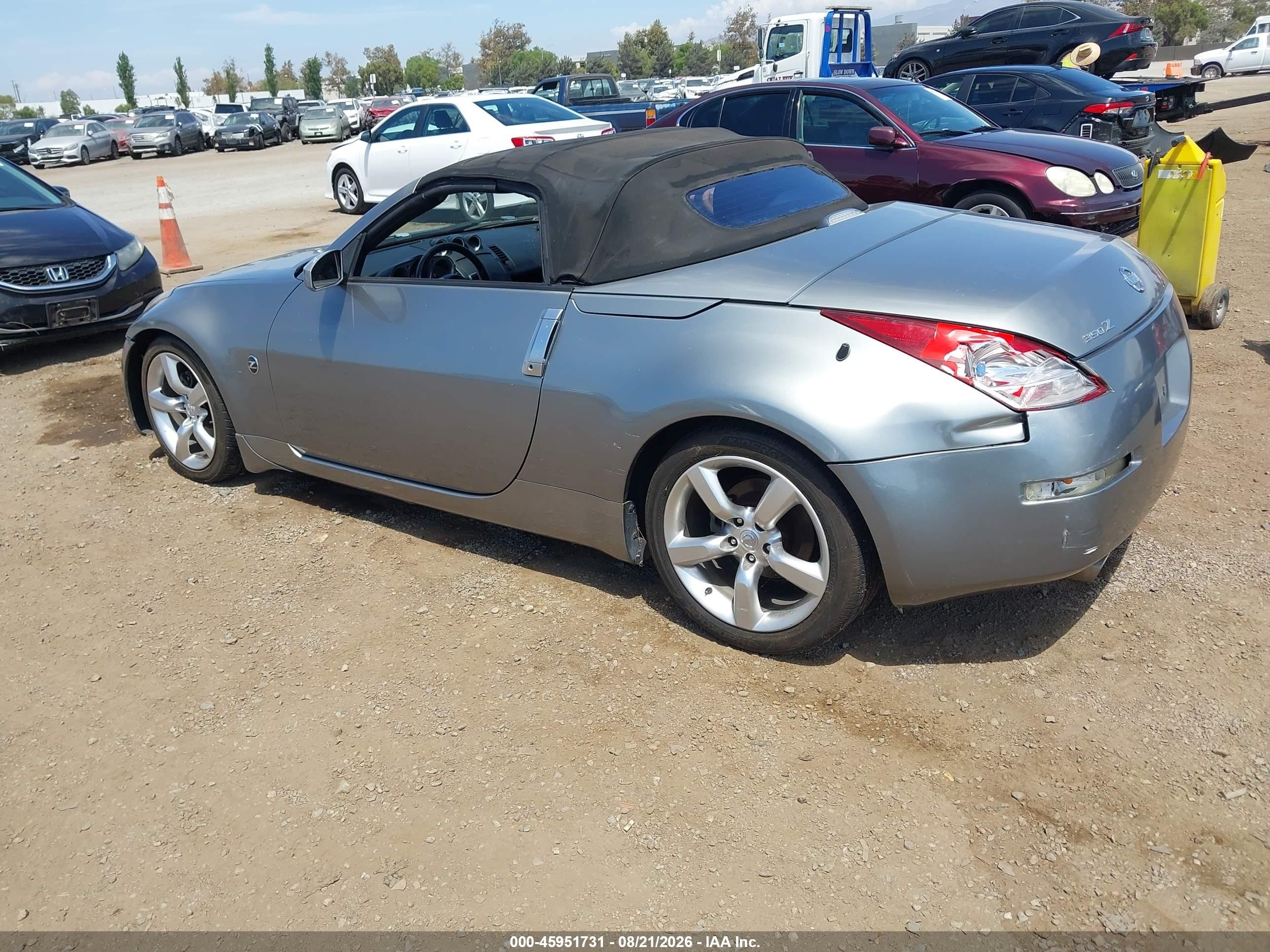 2005 Nissan 350z Touring Gray vin: JN1AZ36AX5M759656