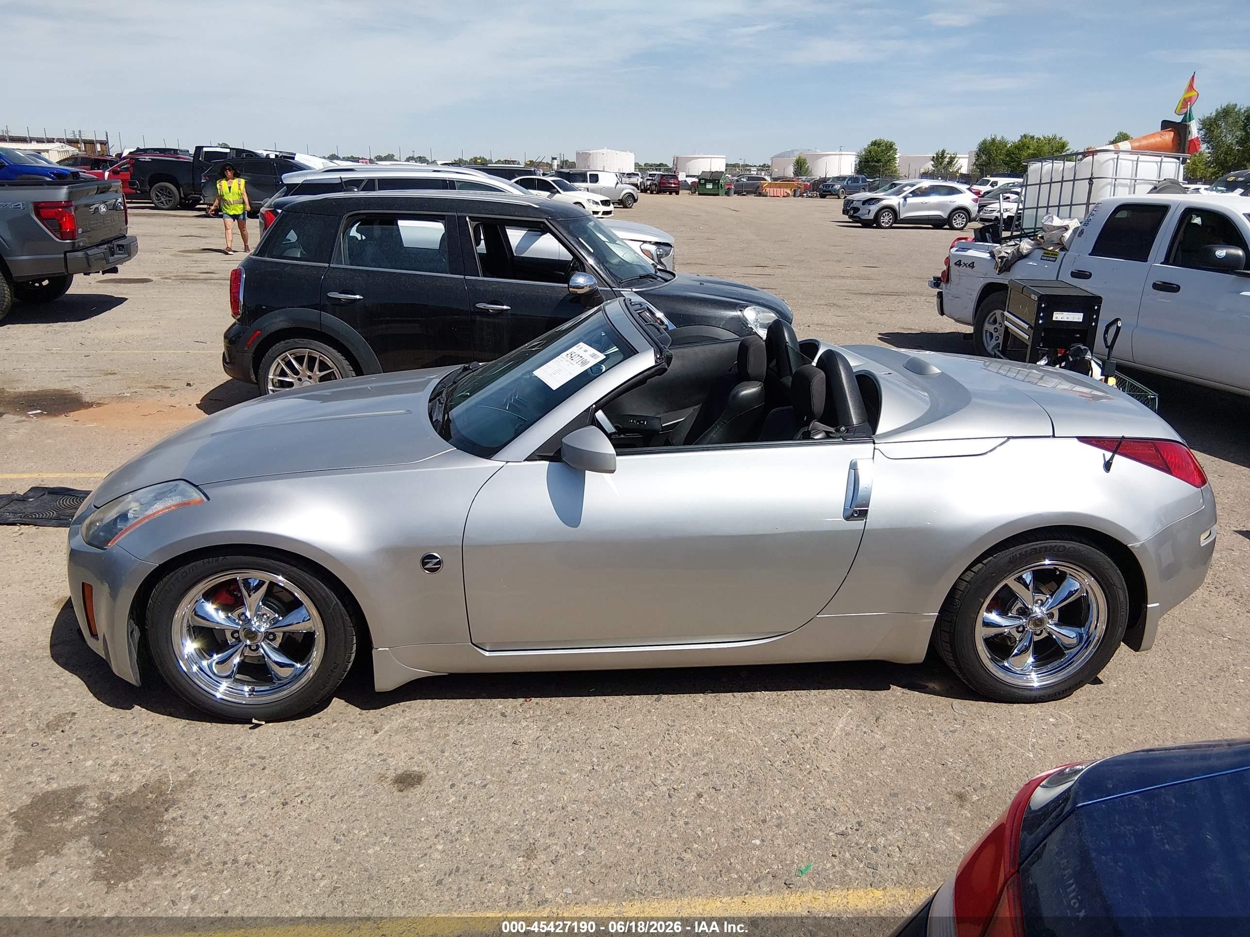 2004 Nissan 350z Enthusiast Silver vin: JN1AZ36DX4T110549