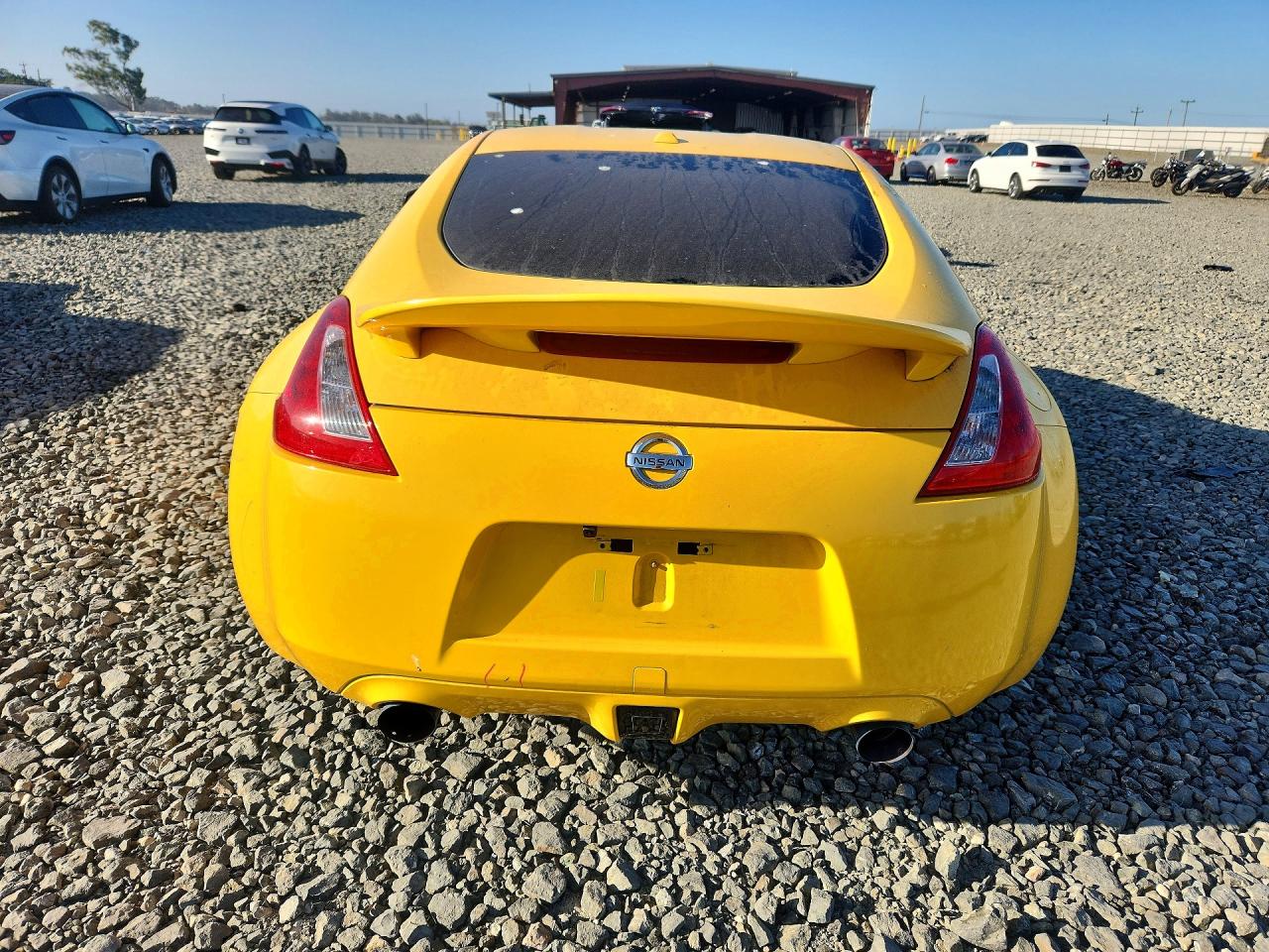 2009 Nissan 370z Base Yellow vin: JN1AZ44E19M402335
