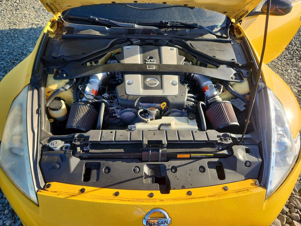 2009 Nissan 370z Base Yellow vin: JN1AZ44E19M402335