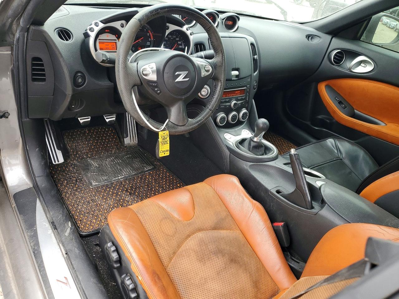 2009 Nissan 370z Base Silver vin: JN1AZ44E39M402658