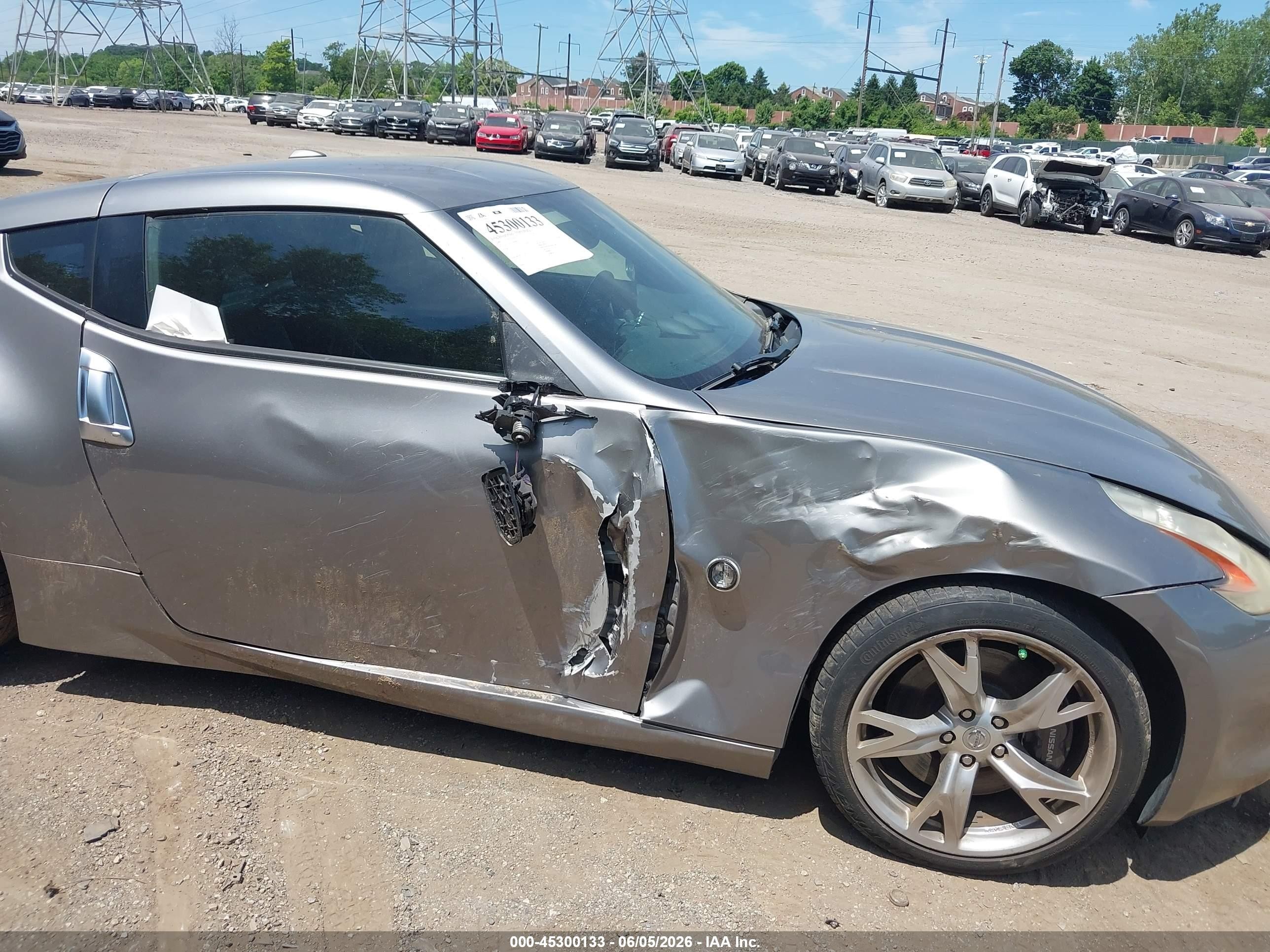 2009 Nissan 370z   Gray vin: JN1AZ44E49M400532