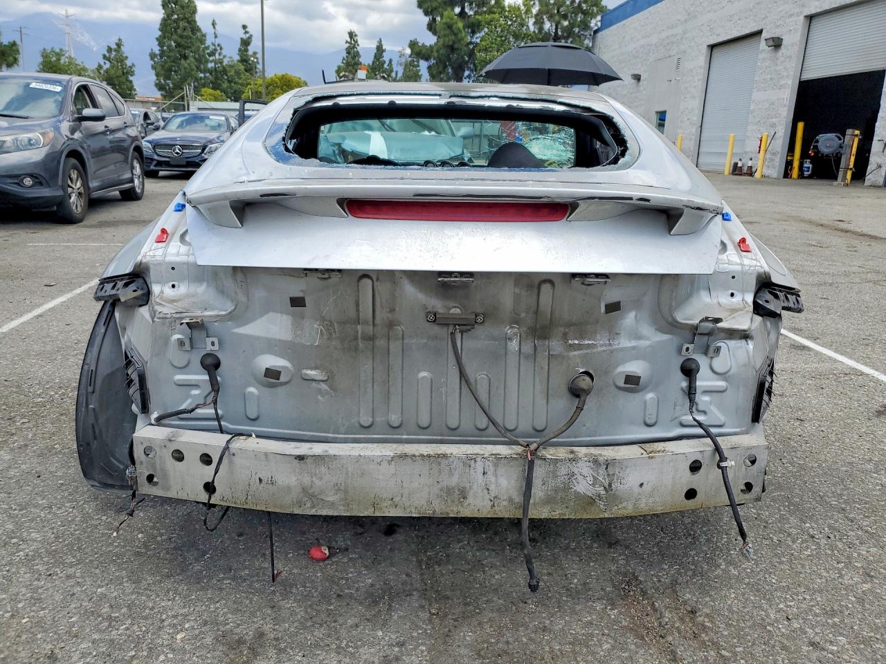 2009 Nissan 370z Base Silver vin: JN1AZ44E99M411672