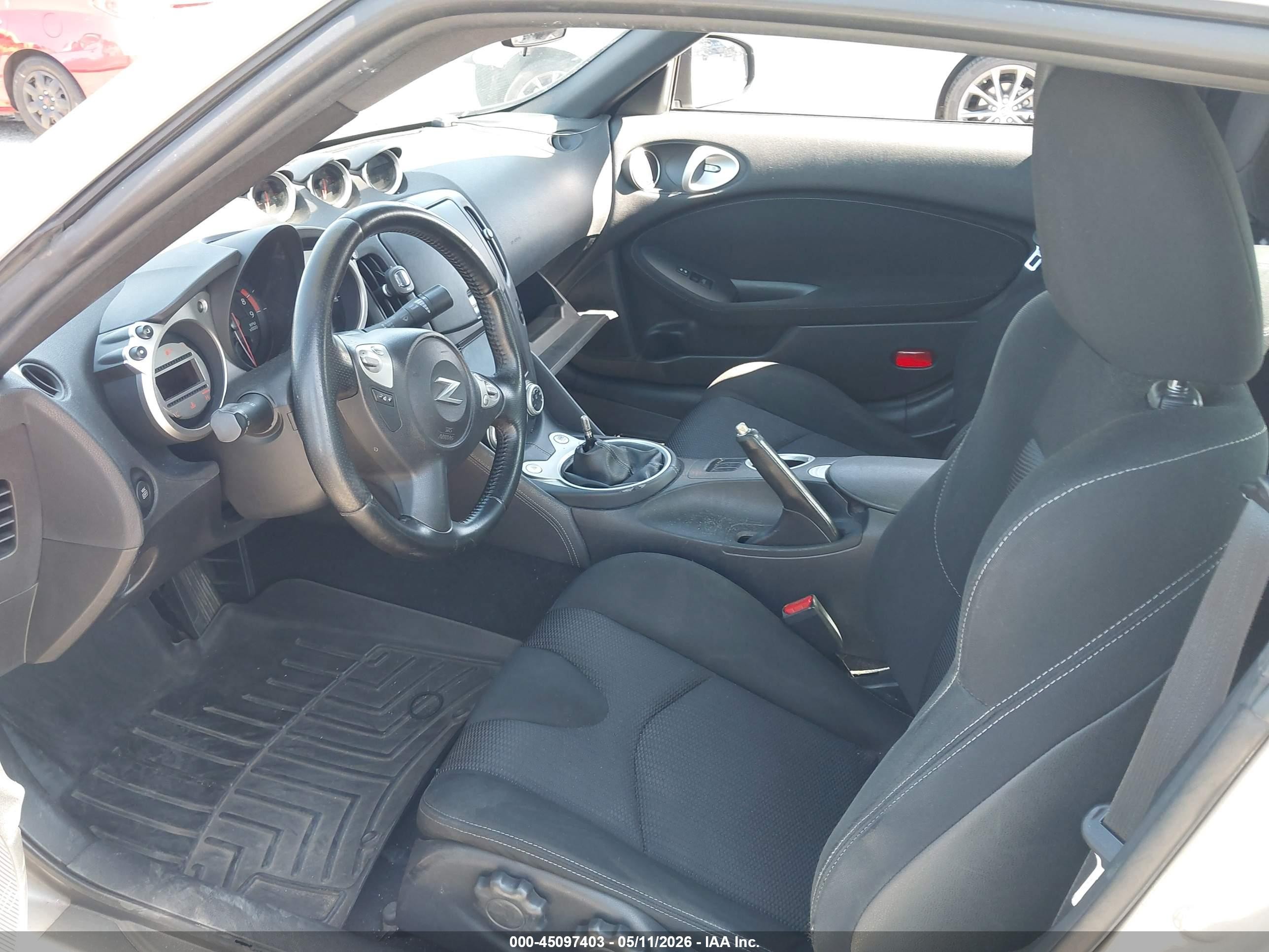 2010 Nissan 370z   Gray vin: JN1AZ4EH0AM505064
