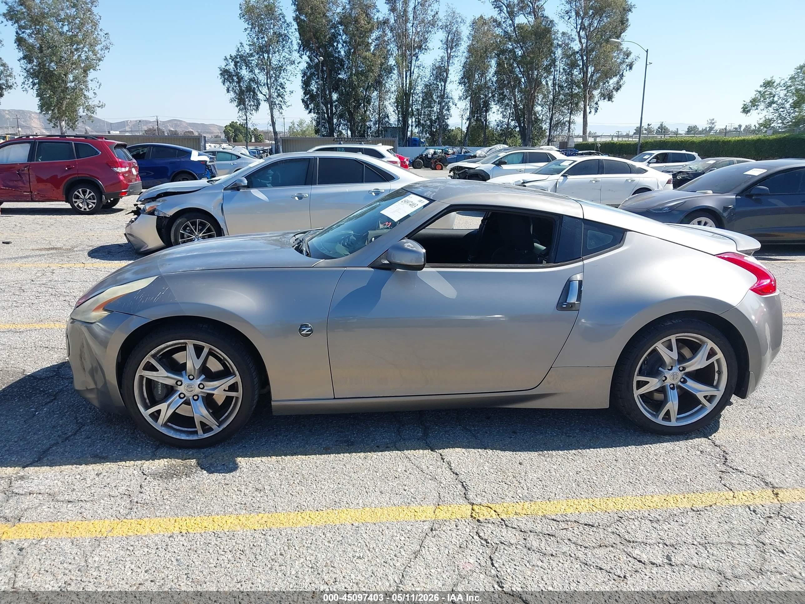2010 Nissan 370z   Gray vin: JN1AZ4EH0AM505064