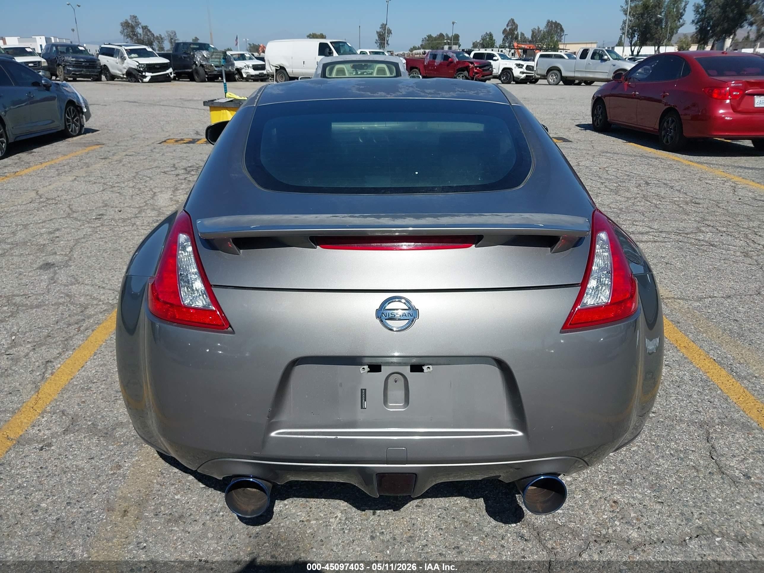 2010 Nissan 370z   Gray vin: JN1AZ4EH0AM505064