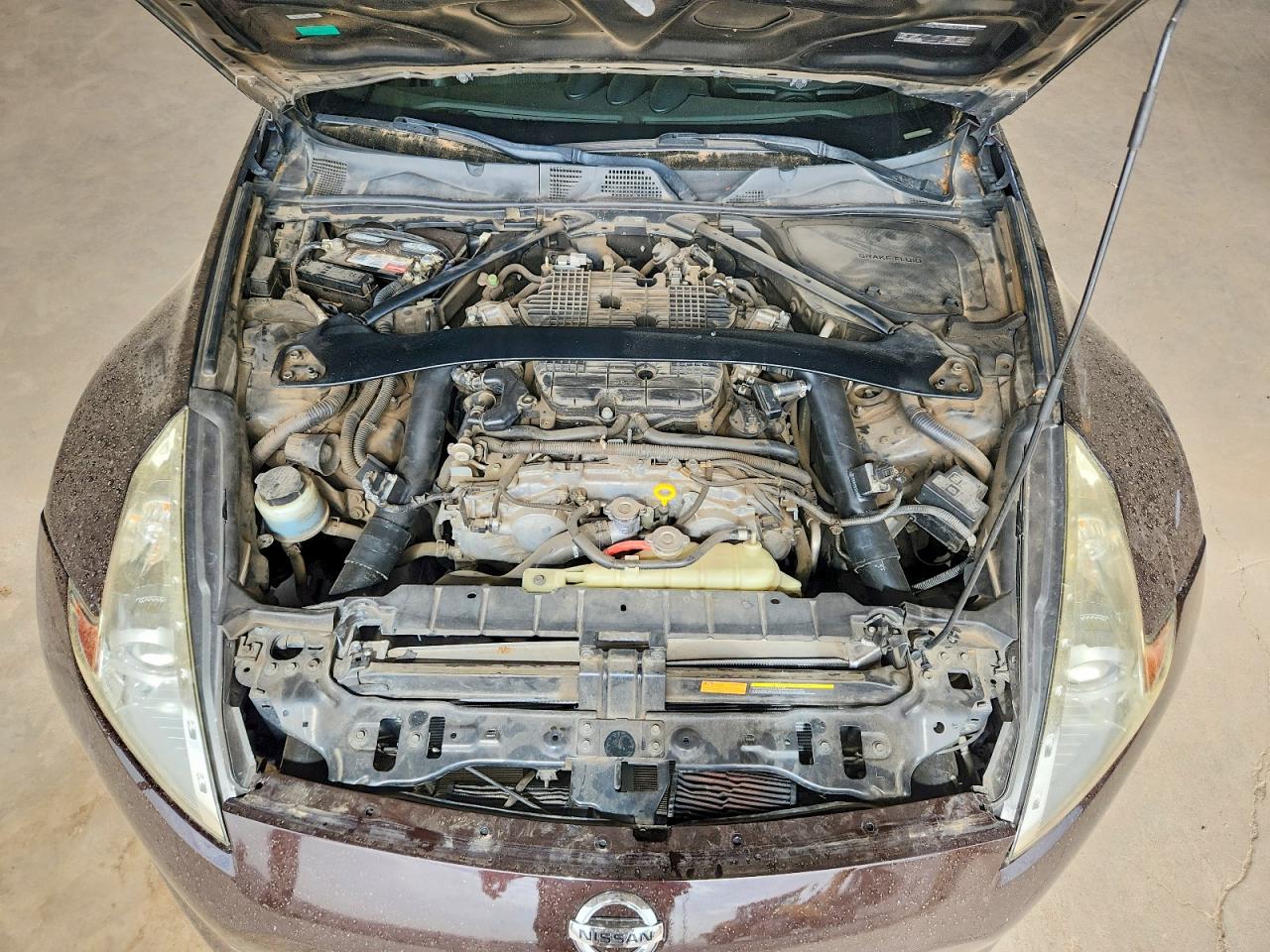 2012 Nissan 370z Base Two Tone vin: JN1AZ4EH0CM560679
