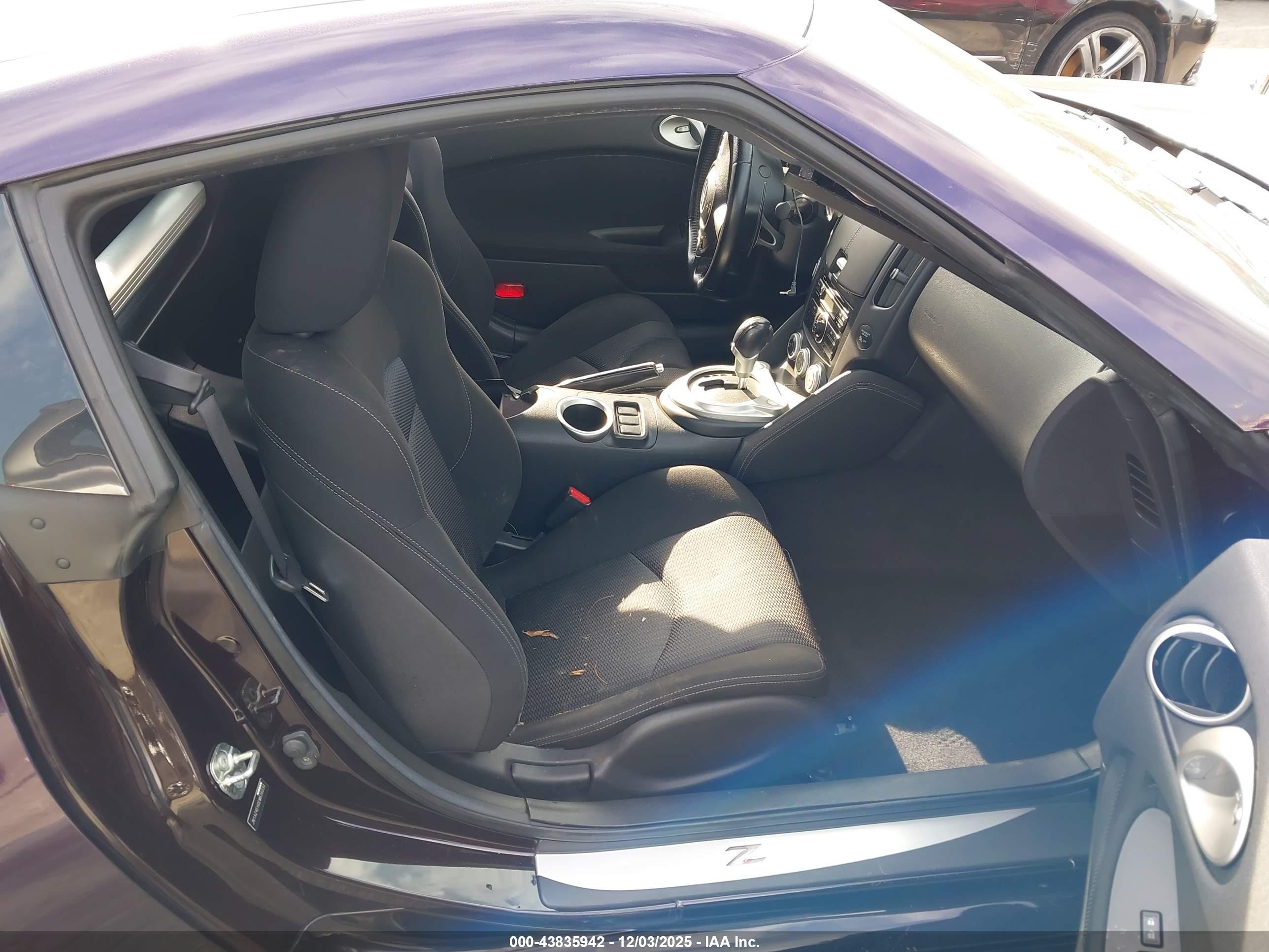 2014 Nissan 370z   Purple vin: JN1AZ4EH0EM635030