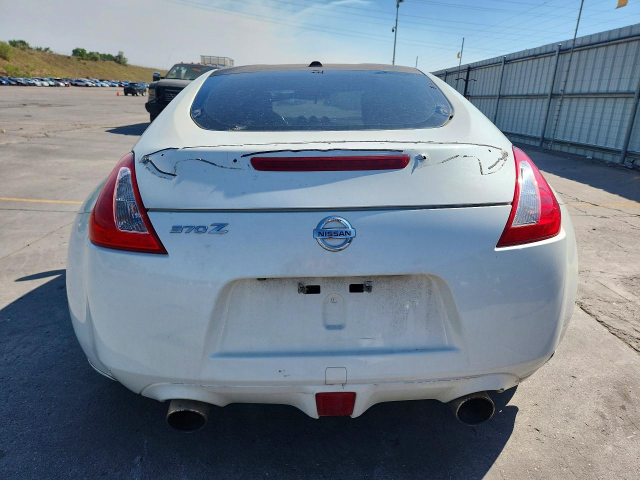 2014 Nissan 370z Base White vin: JN1AZ4EH2EM630167