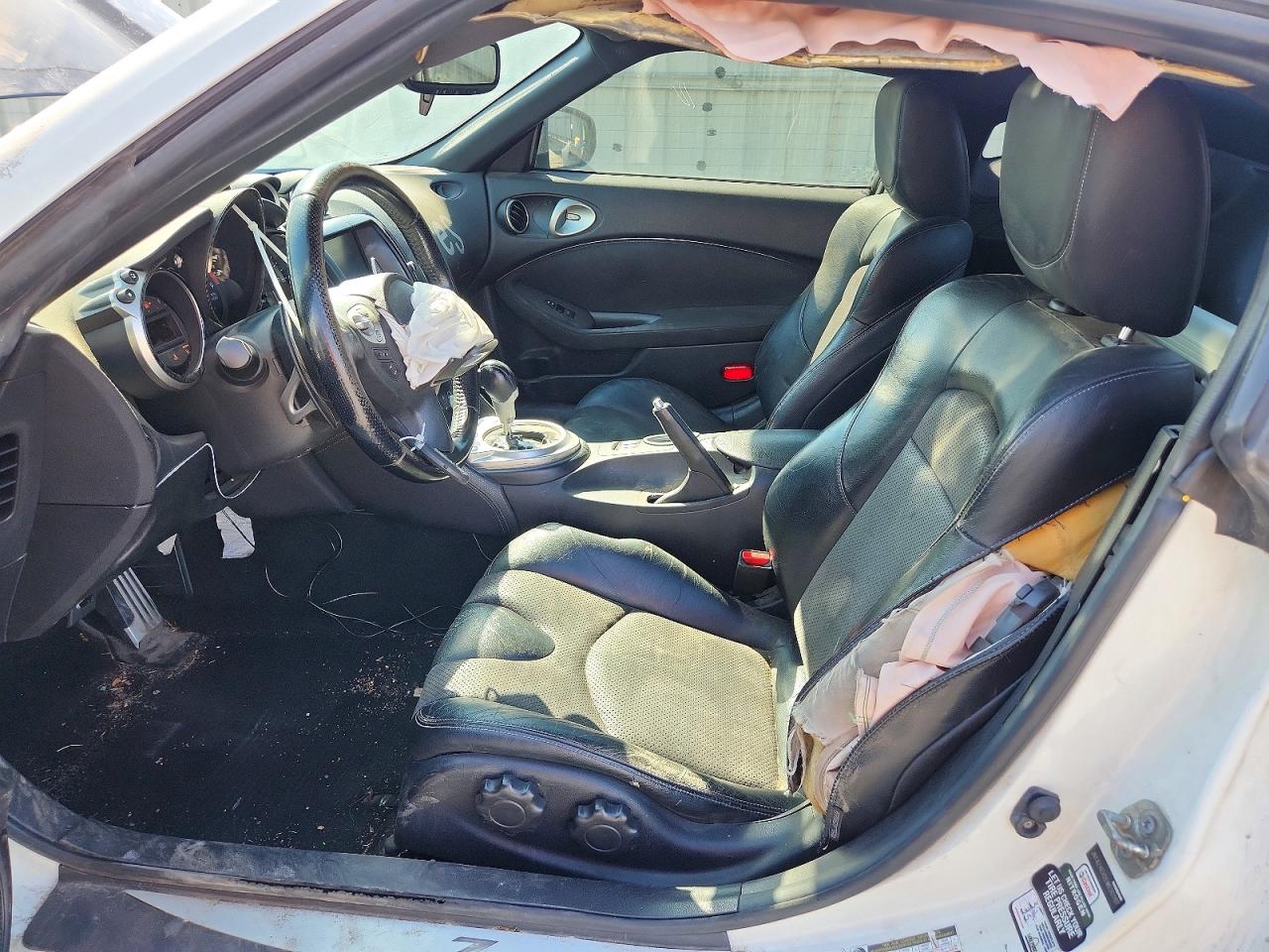 2014 Nissan 370z Base White vin: JN1AZ4EH2EM630167