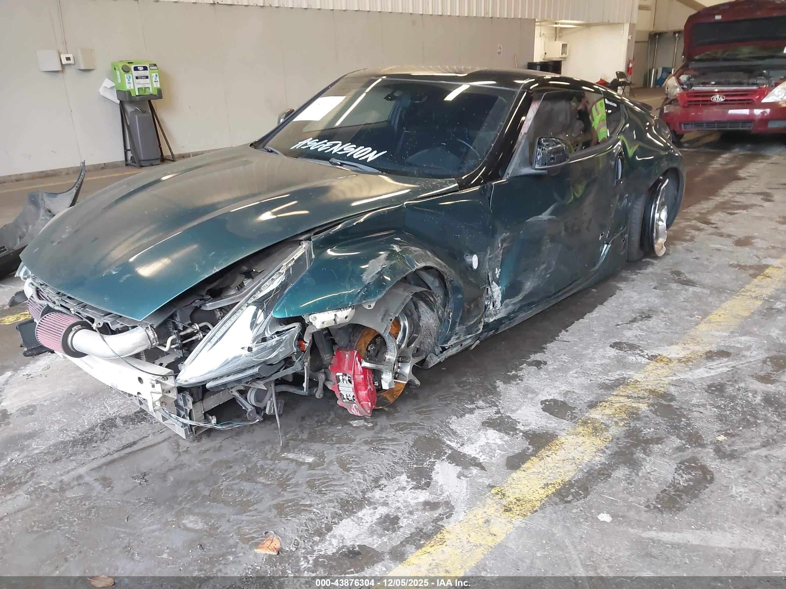 2014 Nissan 370z   Зеленый vin: JN1AZ4EH2EM631190