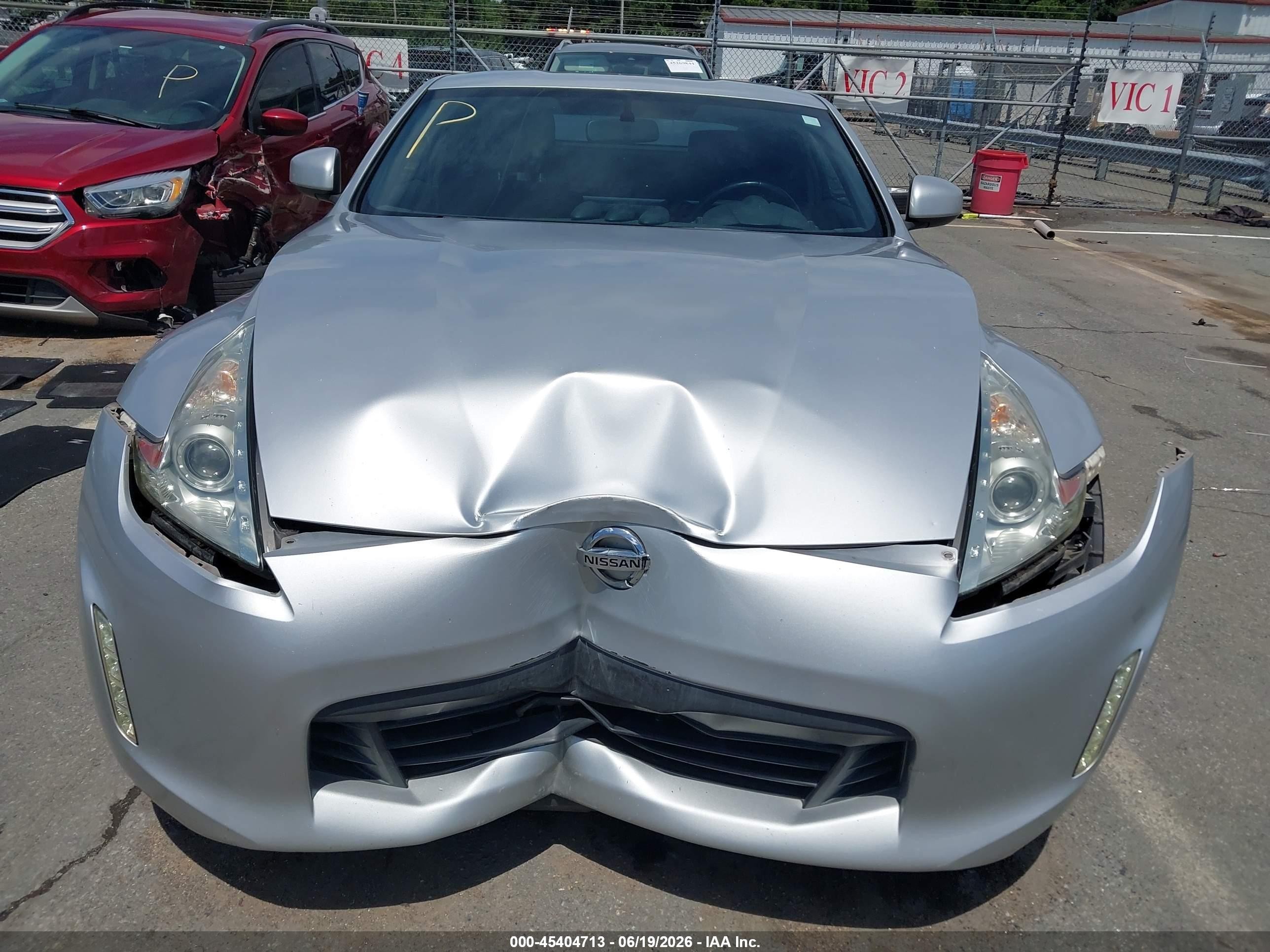 2014 Nissan 370z   Silver vin: JN1AZ4EH2EM633778