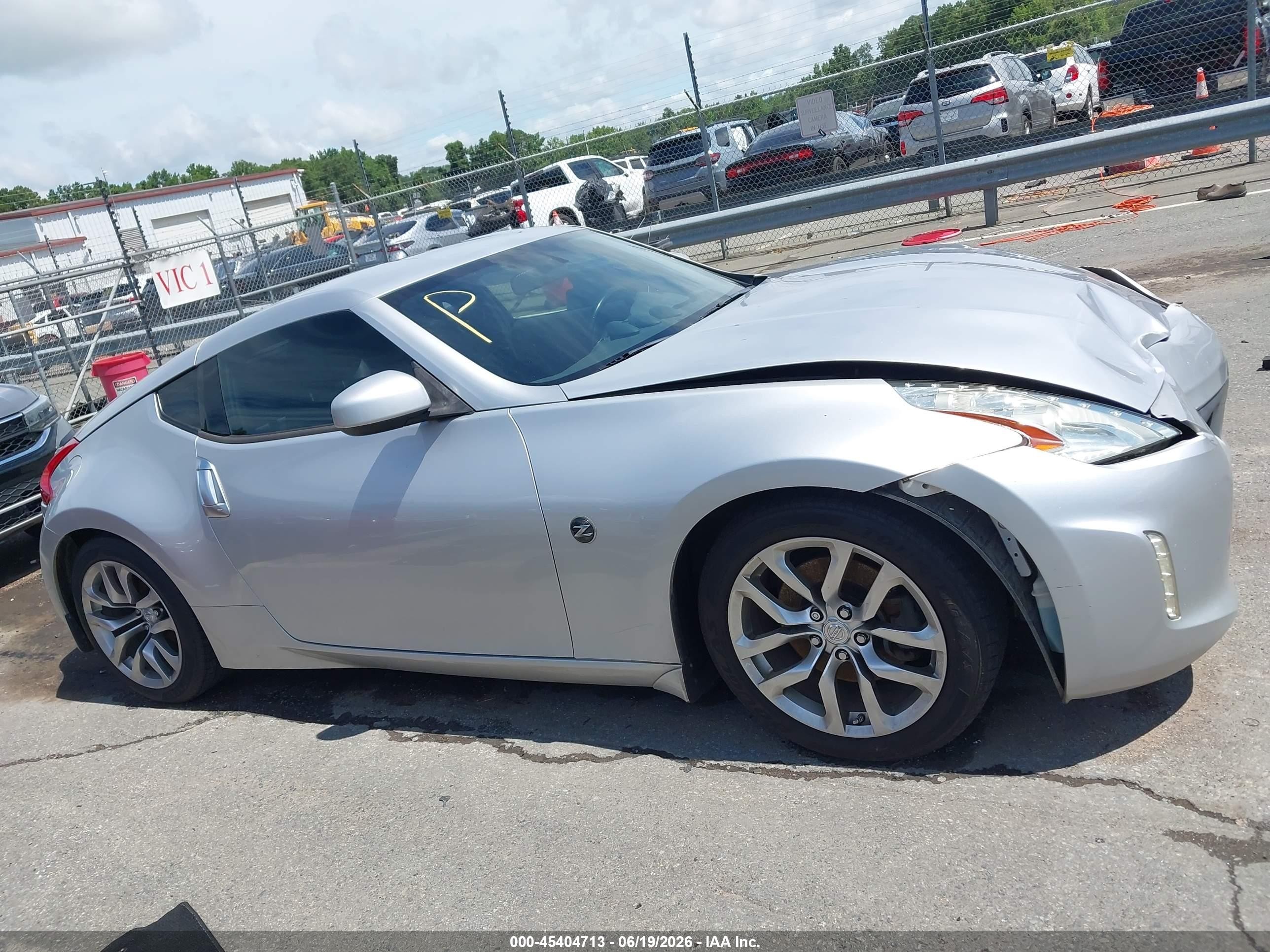 2014 Nissan 370z   Silver vin: JN1AZ4EH2EM633778