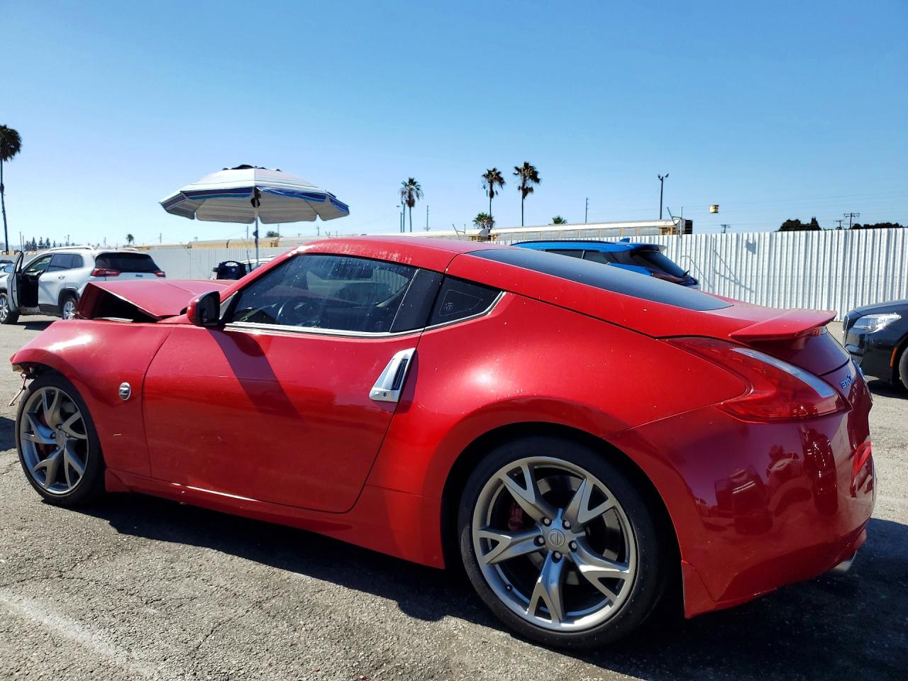 2014 Nissan 370z Base Red vin: JN1AZ4EH2EM635112