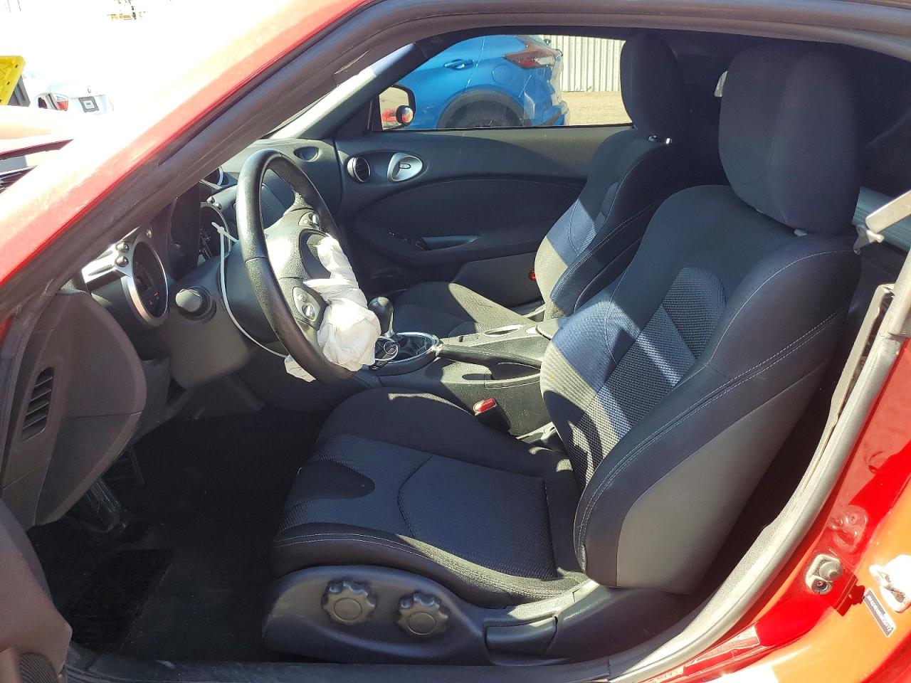 2014 Nissan 370z Base Red vin: JN1AZ4EH2EM635112