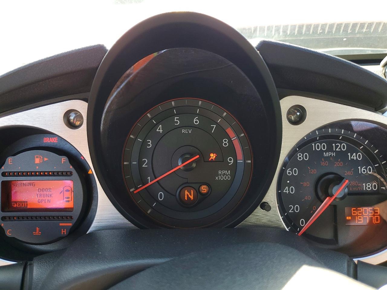 2014 Nissan 370z Base Red vin: JN1AZ4EH2EM635112