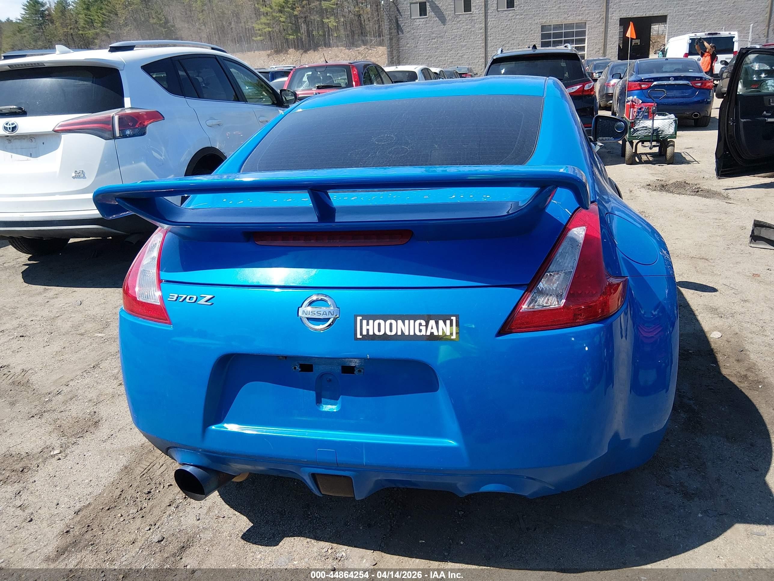 2010 Nissan 370z   Blue vin: JN1AZ4EH3AM504247