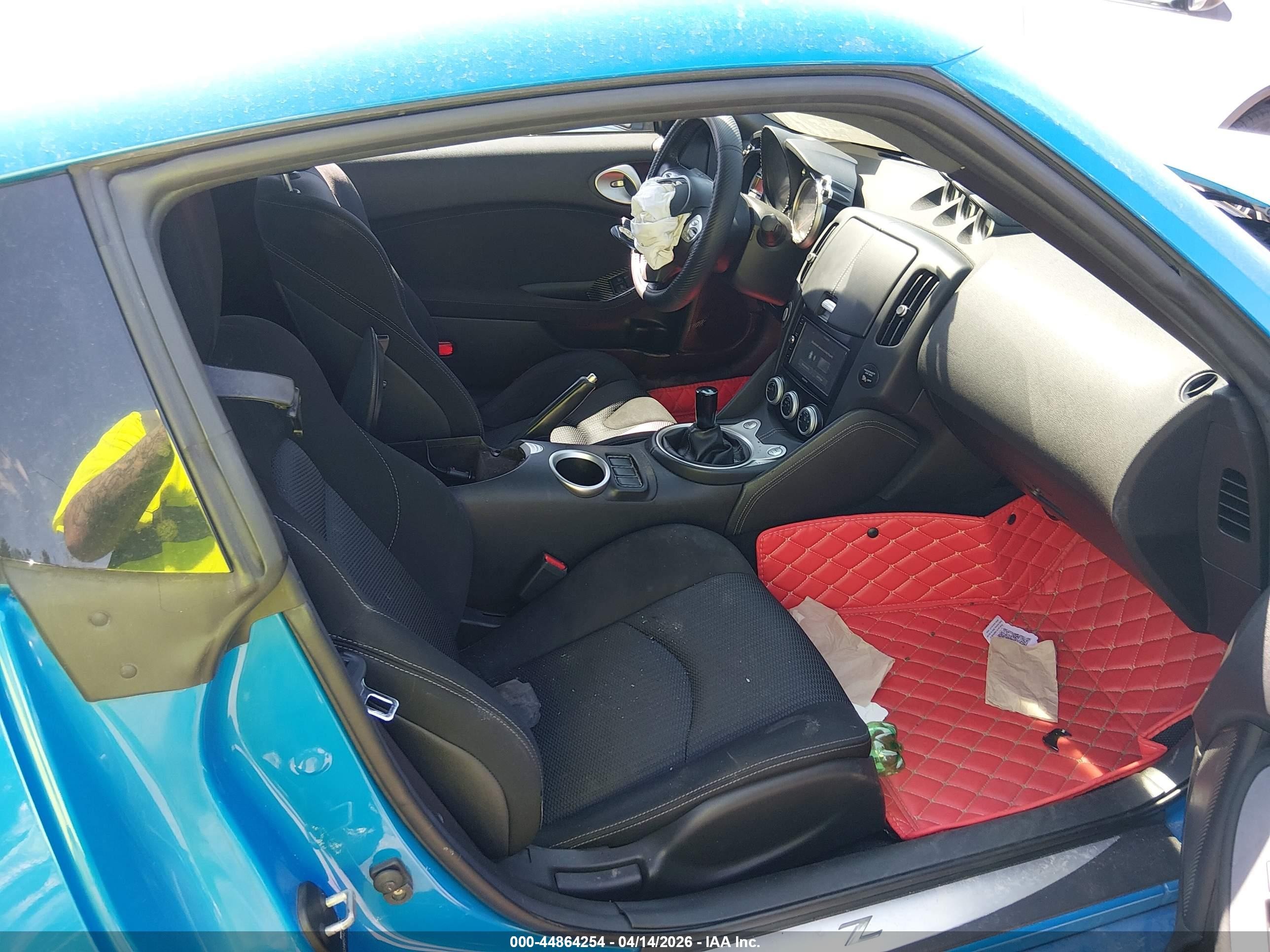 2010 Nissan 370z   Blue vin: JN1AZ4EH3AM504247