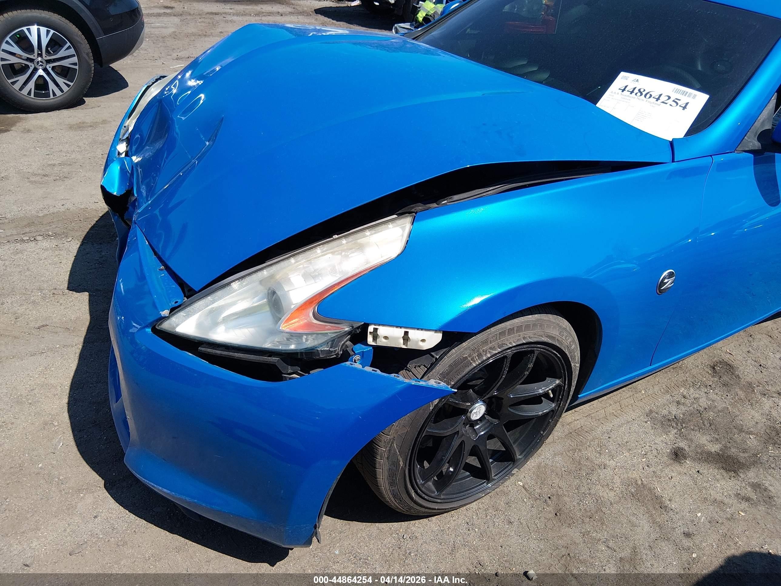 2010 Nissan 370z   Blue vin: JN1AZ4EH3AM504247