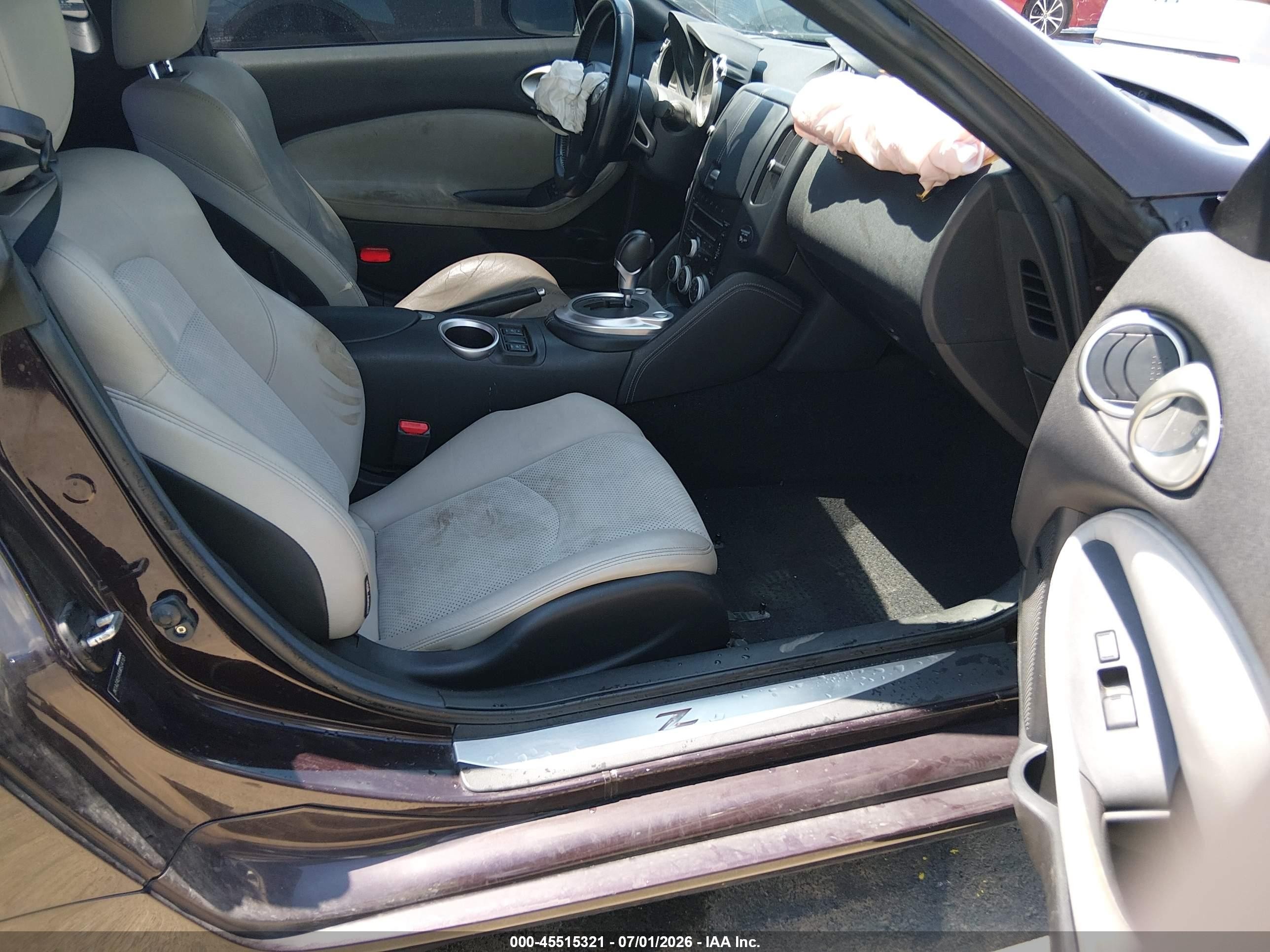2010 Nissan 370z Touring Burgundy vin: JN1AZ4EH4AM504161