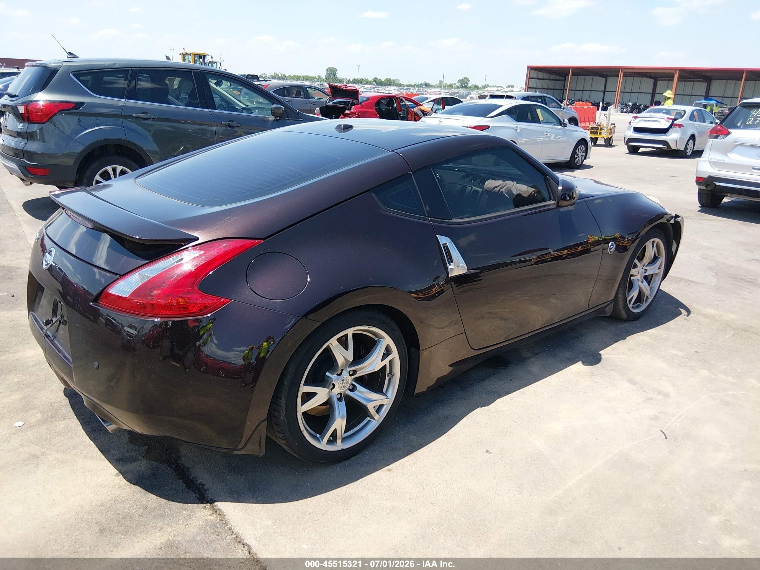 2010 Nissan 370z Touring Burgundy vin: JN1AZ4EH4AM504161