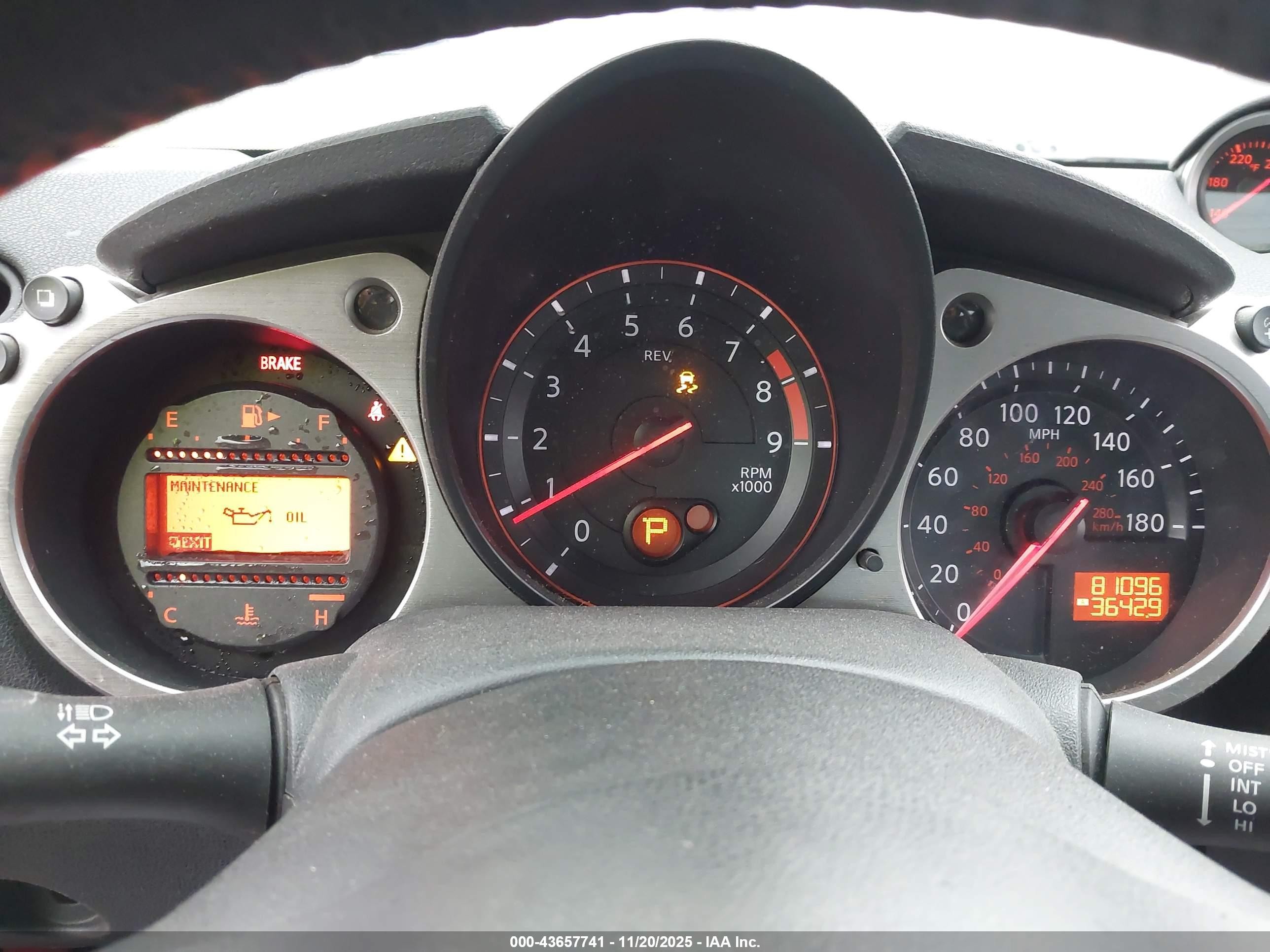 2015 Nissan 370z   Red vin: JN1AZ4EH4FM443353